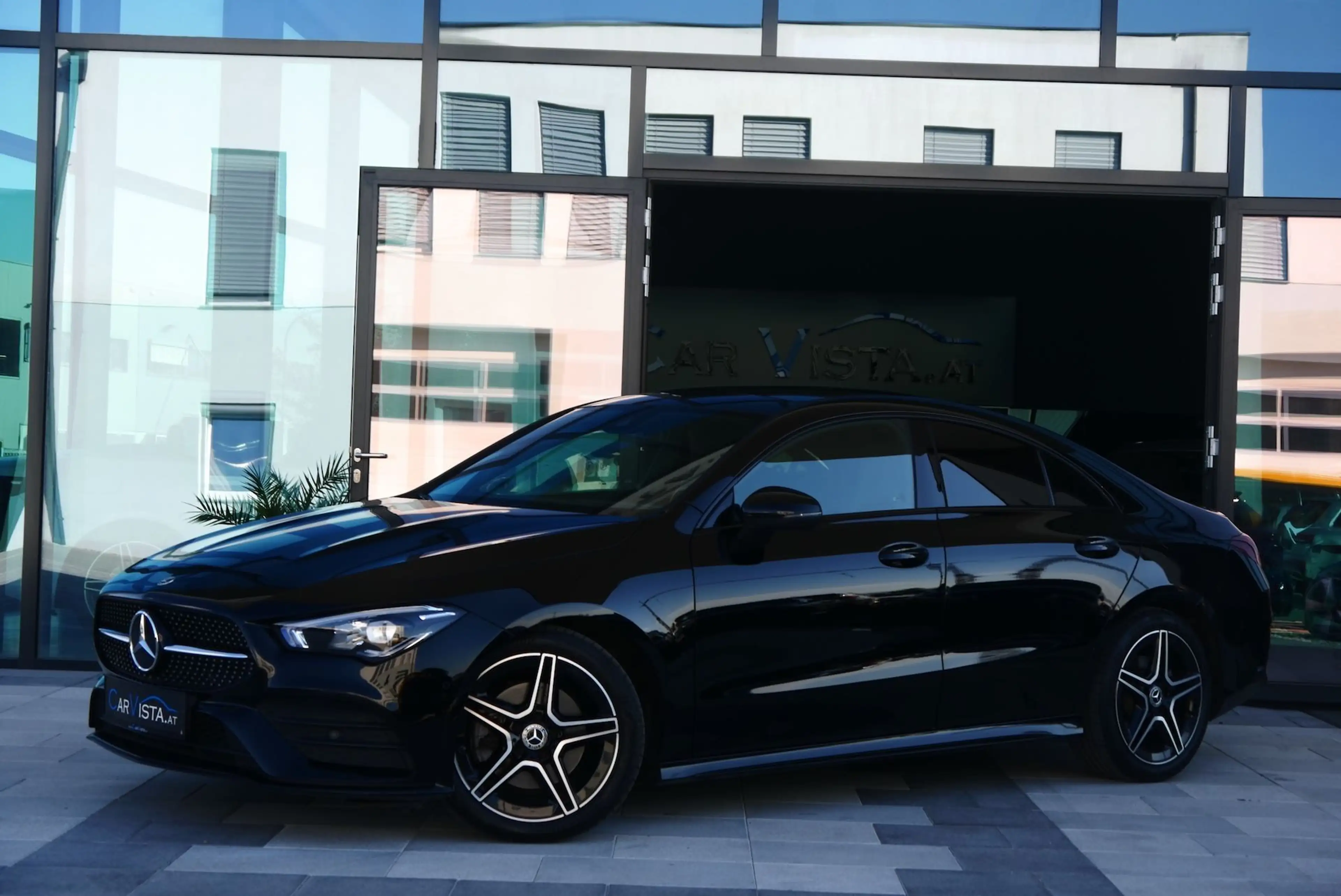 Mercedes-Benz CLA 220 d AMG Line Aut. *Panorama-Widescreen*