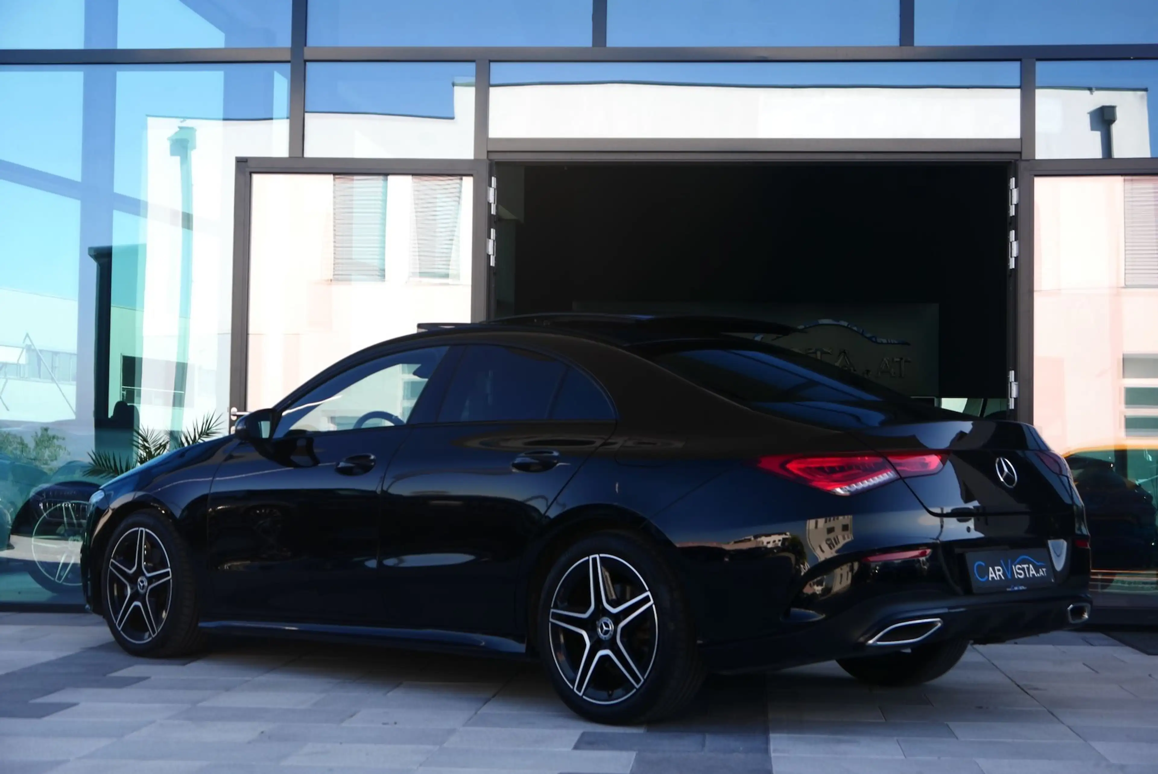 Mercedes-Benz CLA 220 d AMG Line Aut. *Panorama-Widescreen* — photo 10