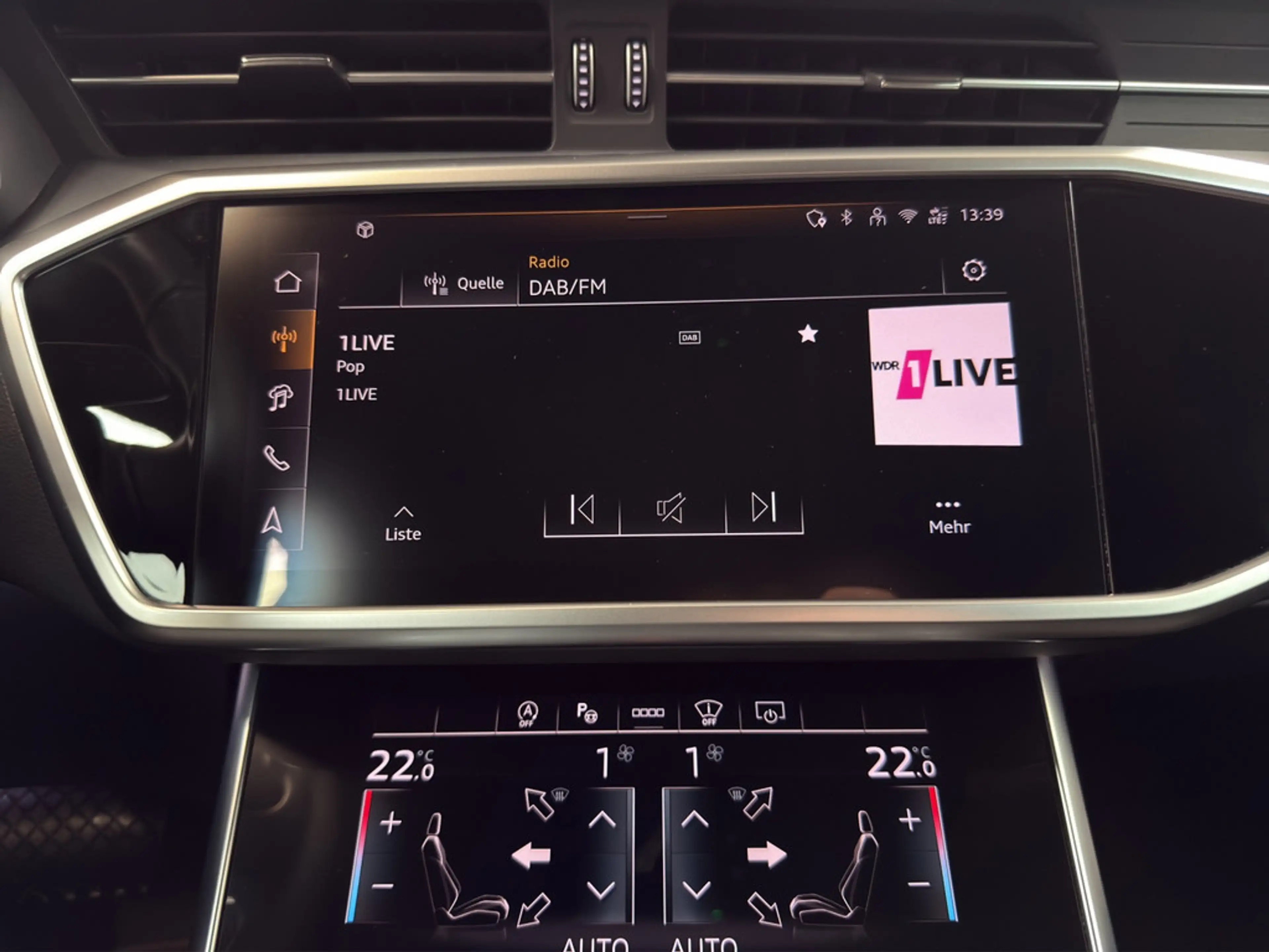 Audi A6 Avant 50 TDI quattro S line AHK+Matrix+Pano — photo 13