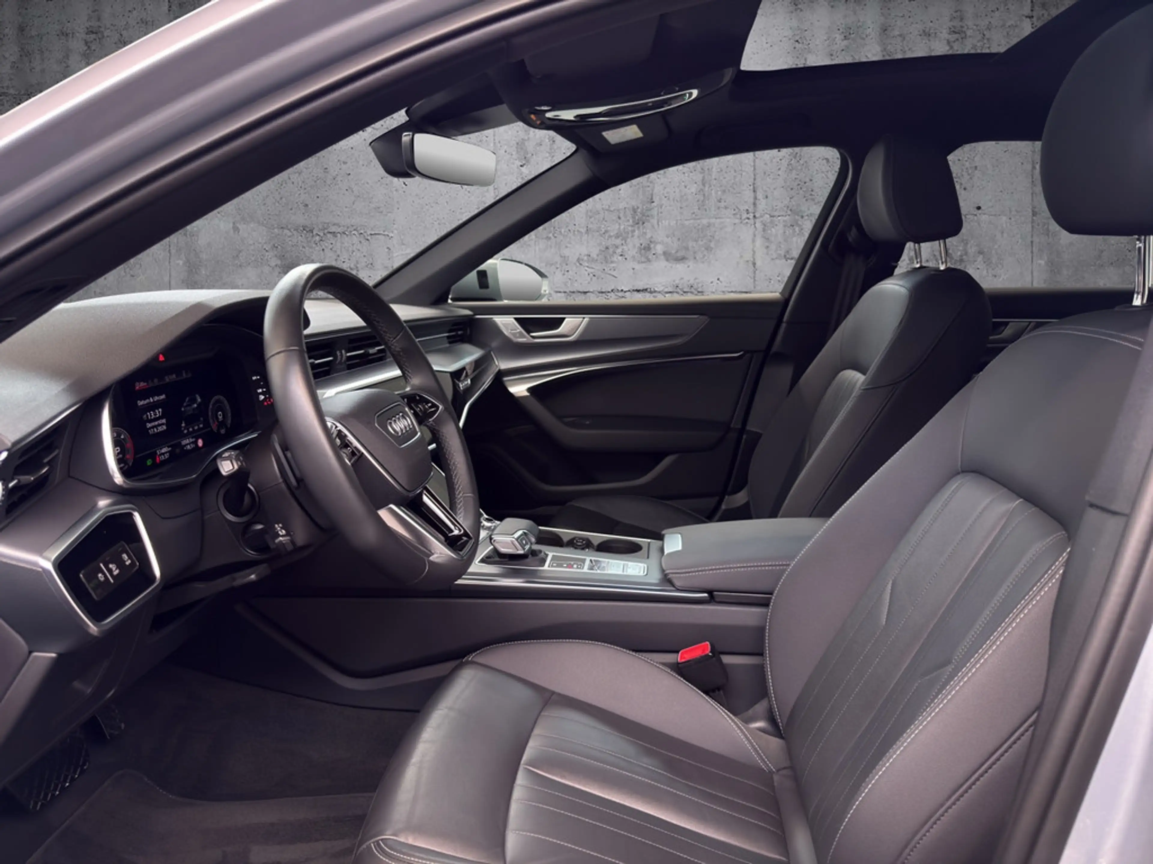 Audi A6 Avant 50 TDI quattro S line AHK+Matrix+Pano — photo 8