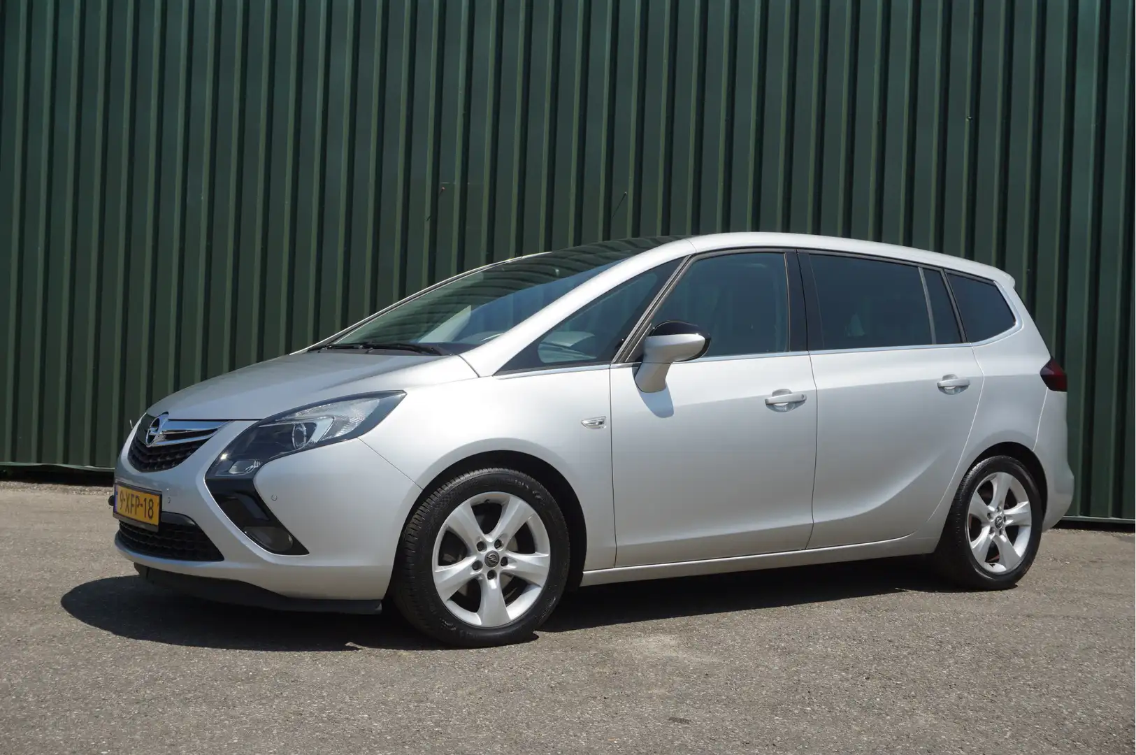 Opel Zafira Tourer 1.4Turbo 140pk Design Edition 7persoons + Trekhaak Grijs - 2