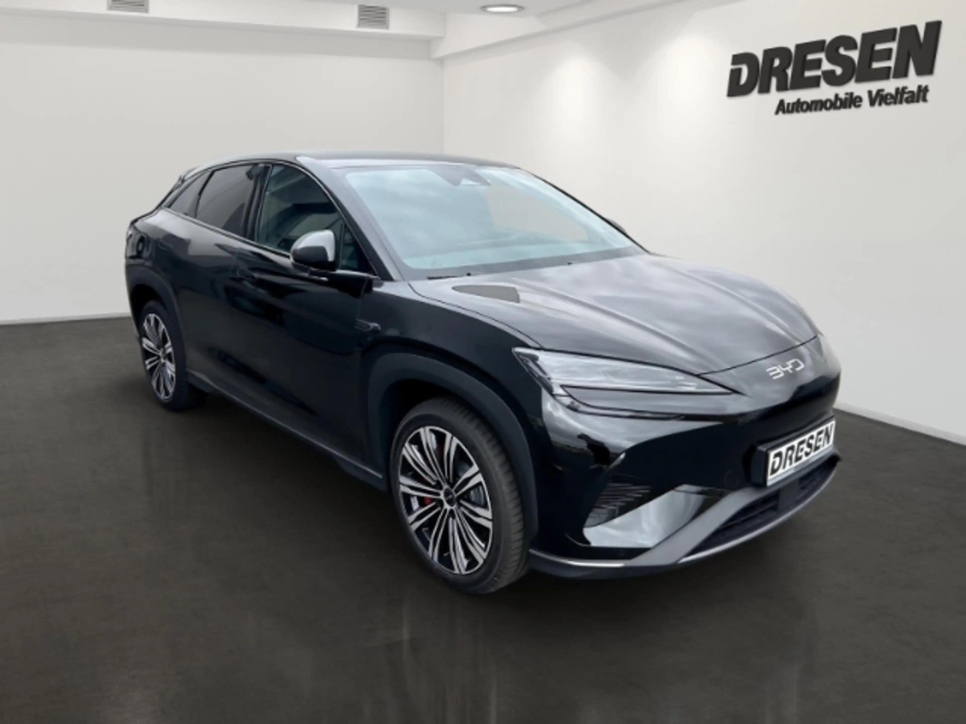 BYD Sealion 7 Design AWD elektr. Heckklappe/Sitzheizung/Navi/Pan — photo 3