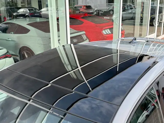 Volkswagen Golf view 5