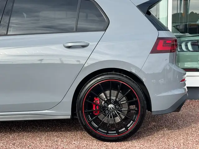 Volkswagen Golf view 8