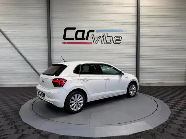 Volkswagen Polo view 4