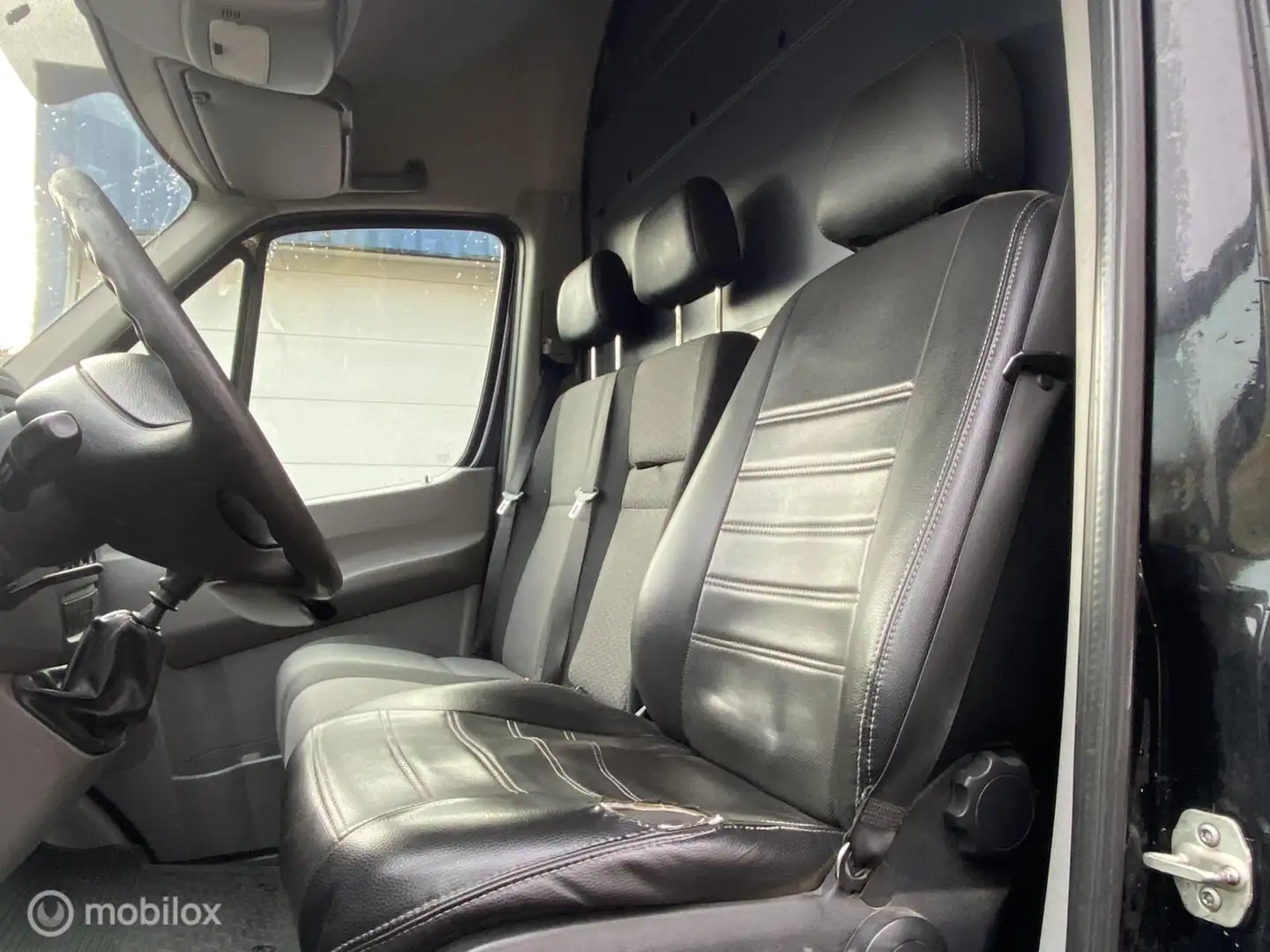 Volkswagen Crafter Bestel 35 2.0 TDI L2H2 BM CAR-PLAY A-CAMERA TREKHA Zwart - 2