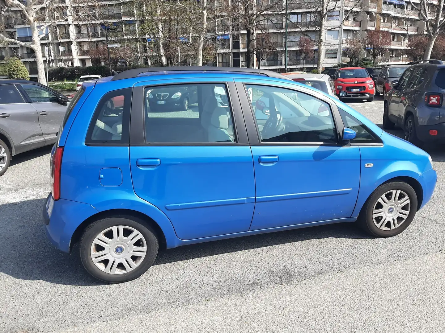 Fiat Idea Idea 1.4 16v Actual Blauw - 2