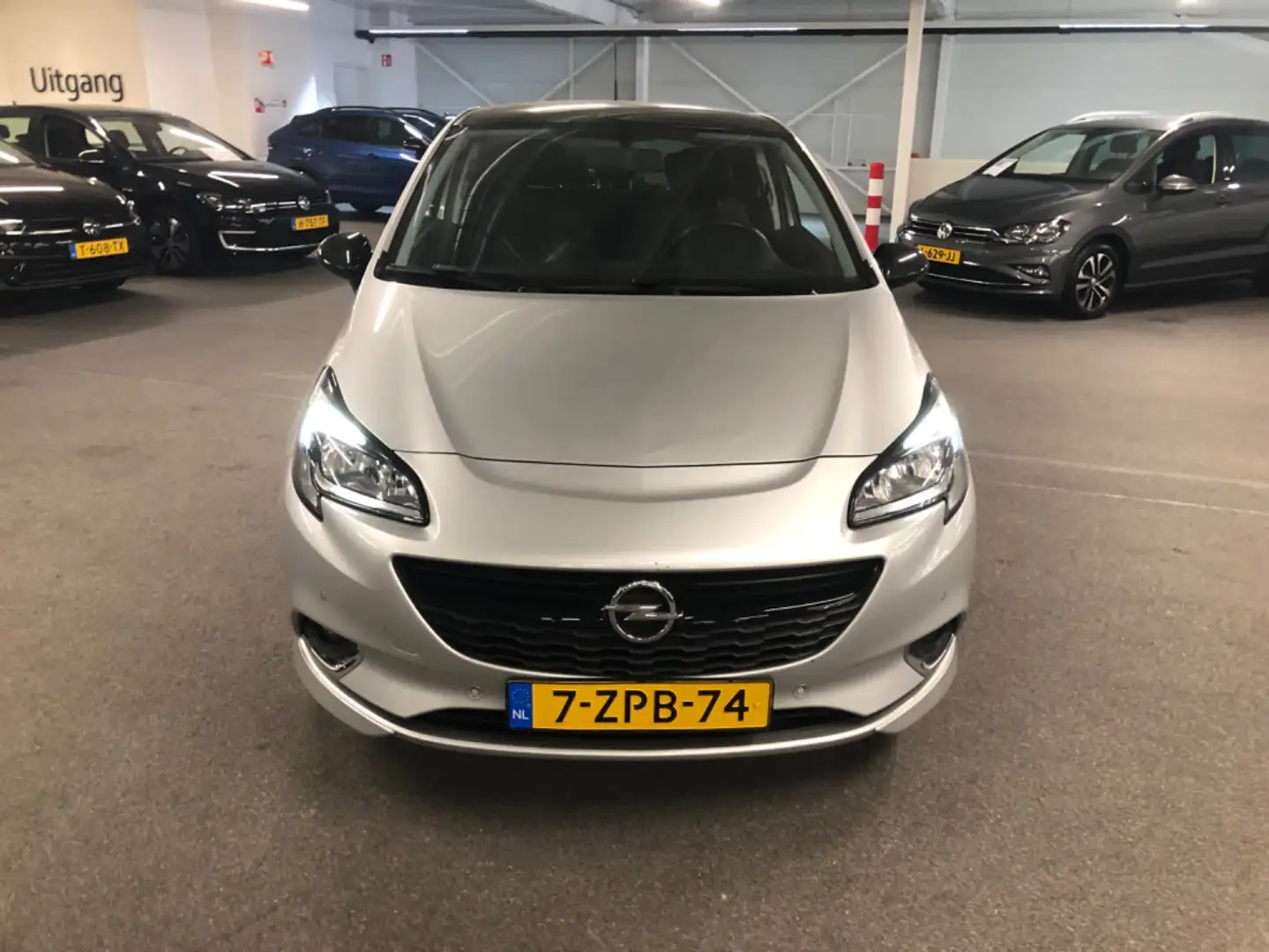 Opel Corsa 1.0 OPC-Line | Acheruitrijcamera | Airco | Cruise Grijs - 2