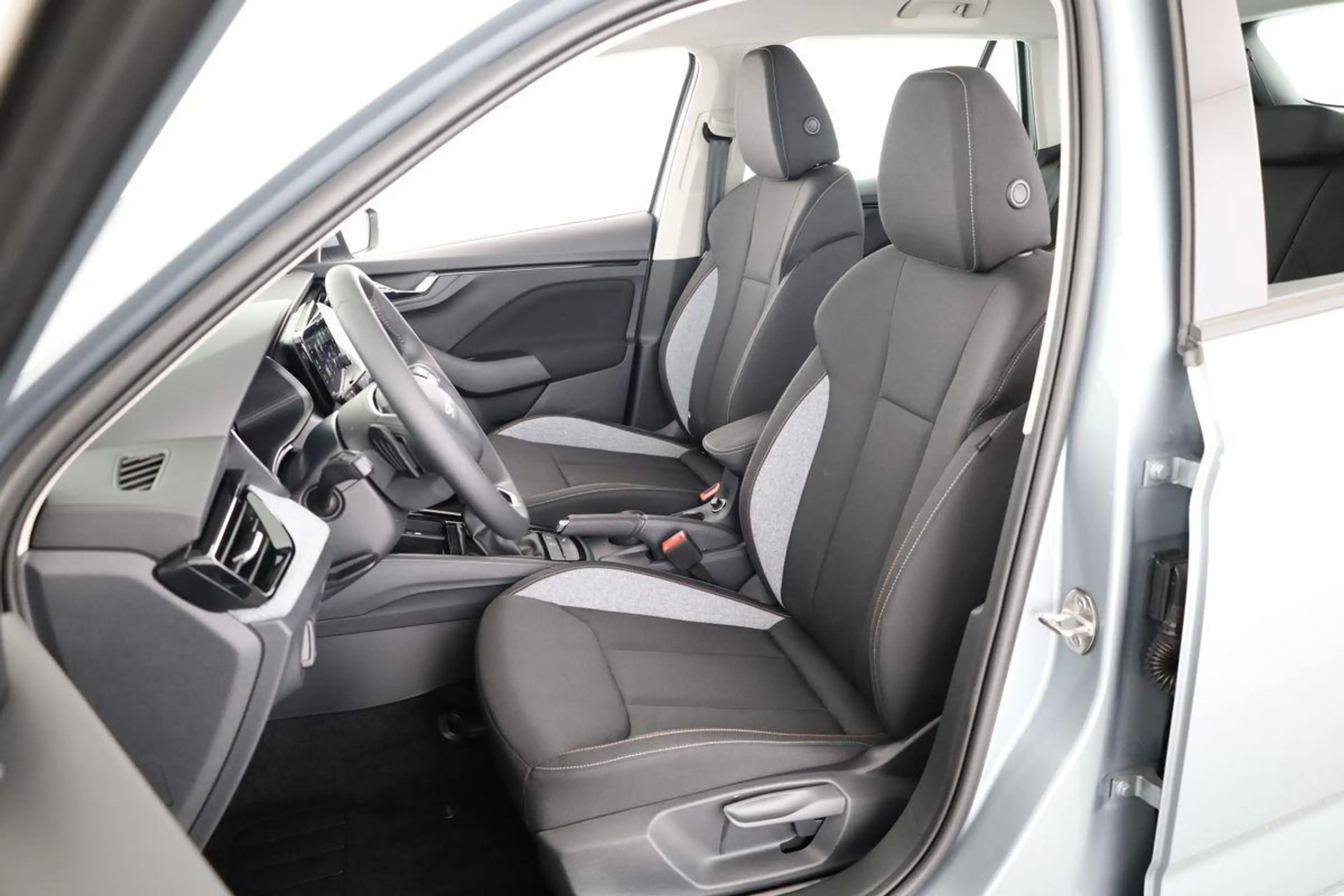Skoda Kamiq Selection 1.5 TSI DSG Selection, AHK, LED, Kame... — photo 10