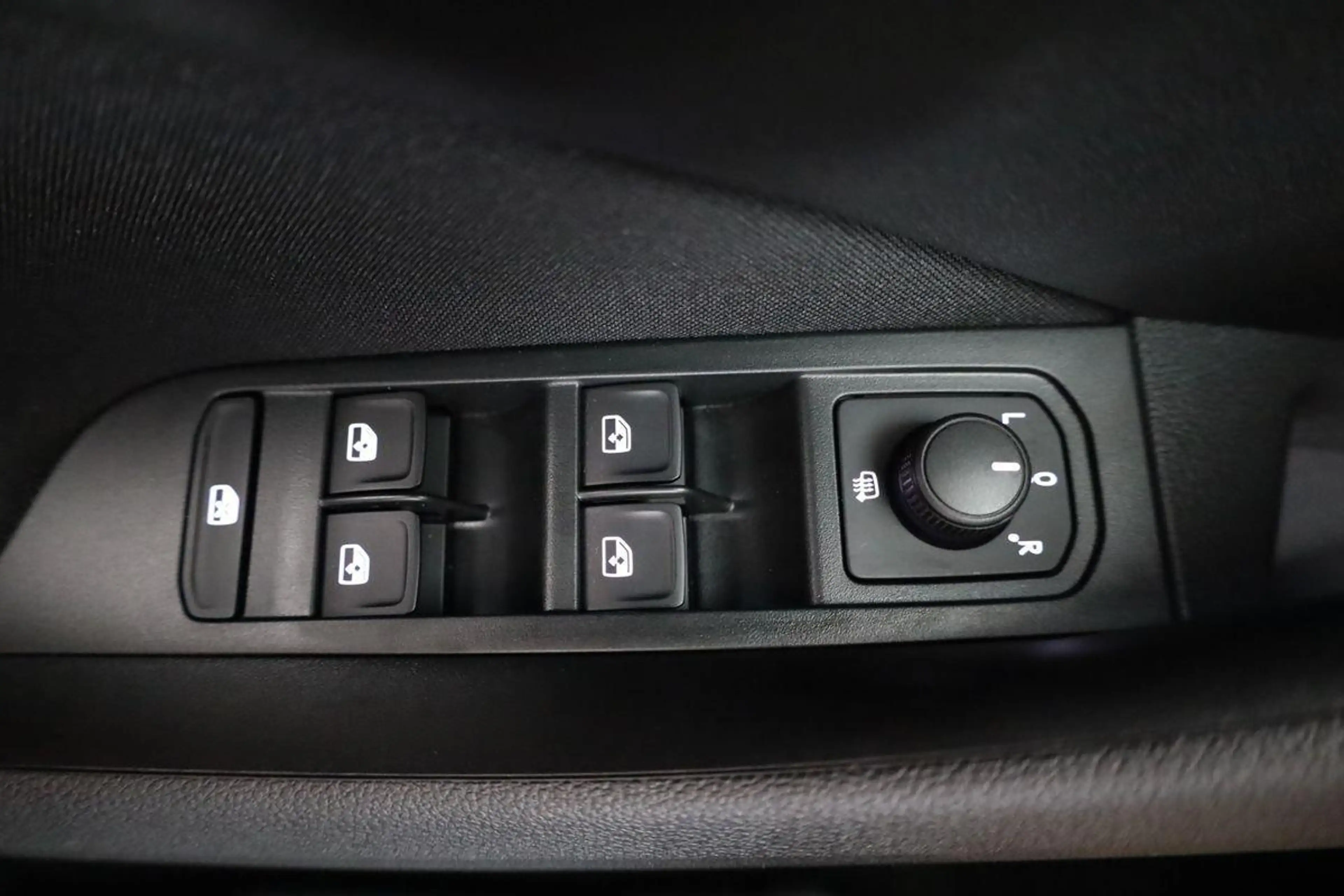 Skoda Kamiq Selection 1.5 TSI DSG Selection, AHK, LED, Kame... — photo 7