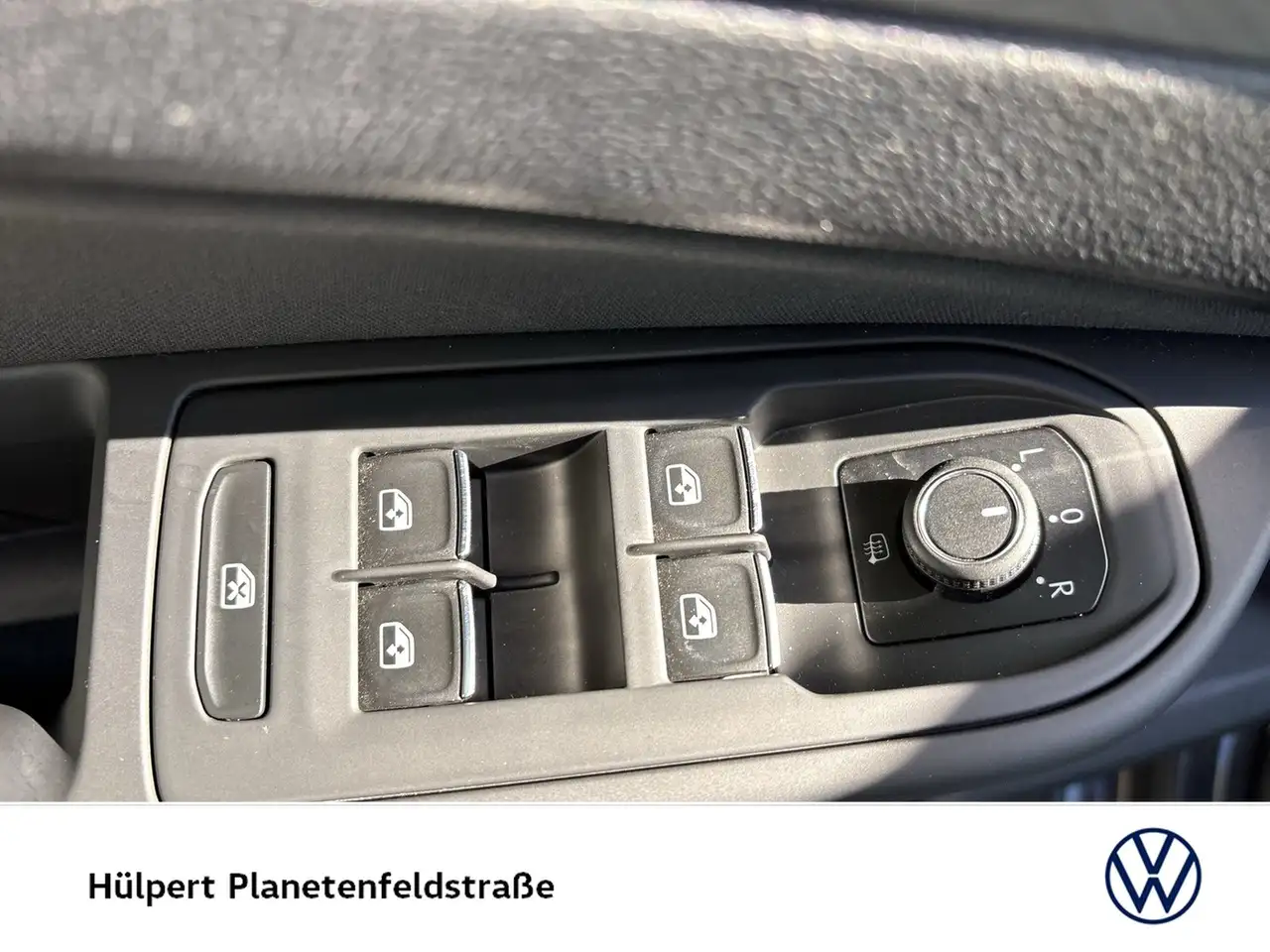 Volkswagen Golf VIII 1.0 LIFE ACC NAVI CARPLAY SITZHEIZUNG 17