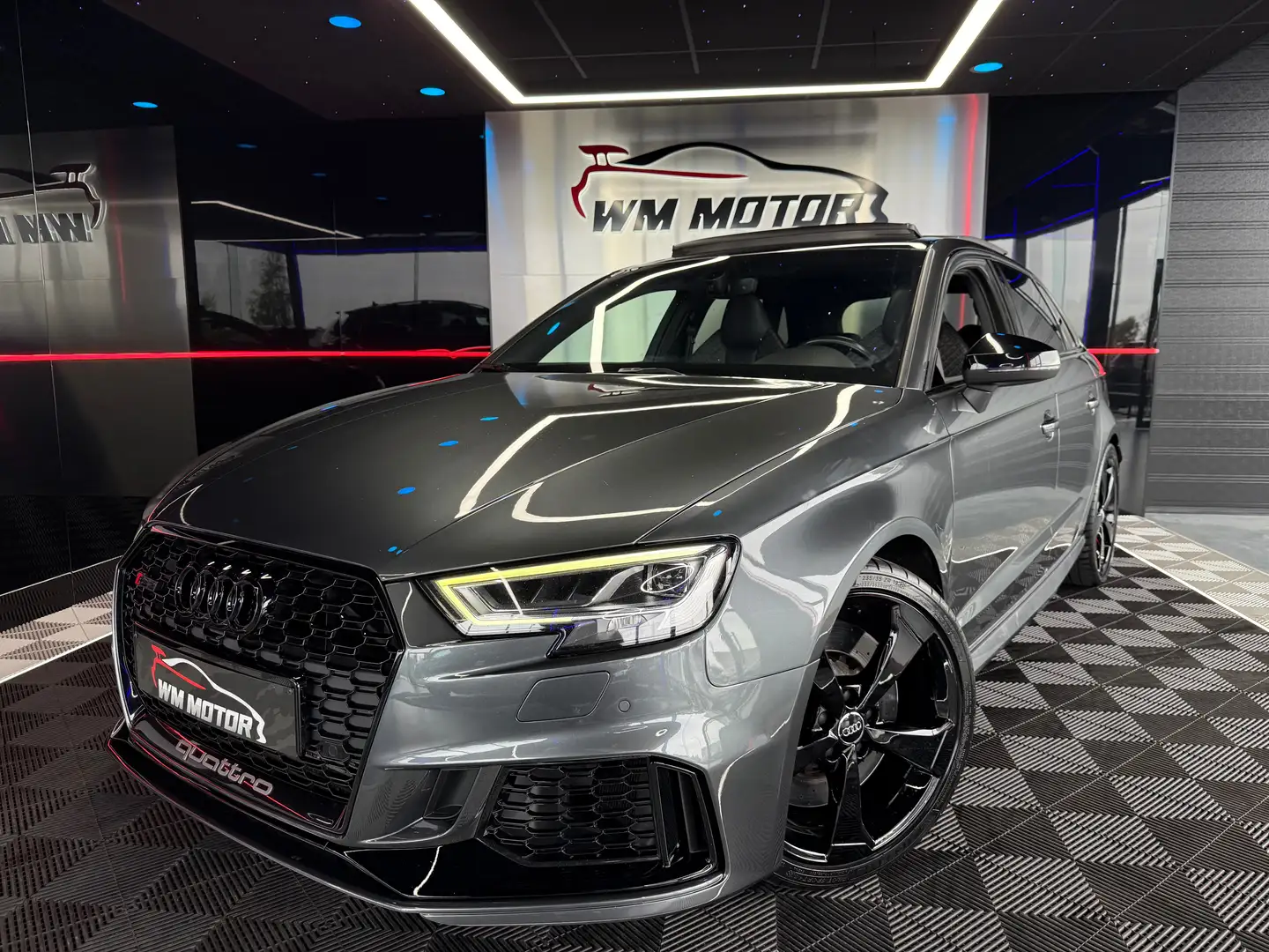 Audi RS3 RS3 Sportback // Bang&Olufsen // Pano // RS Seat Gris - 2