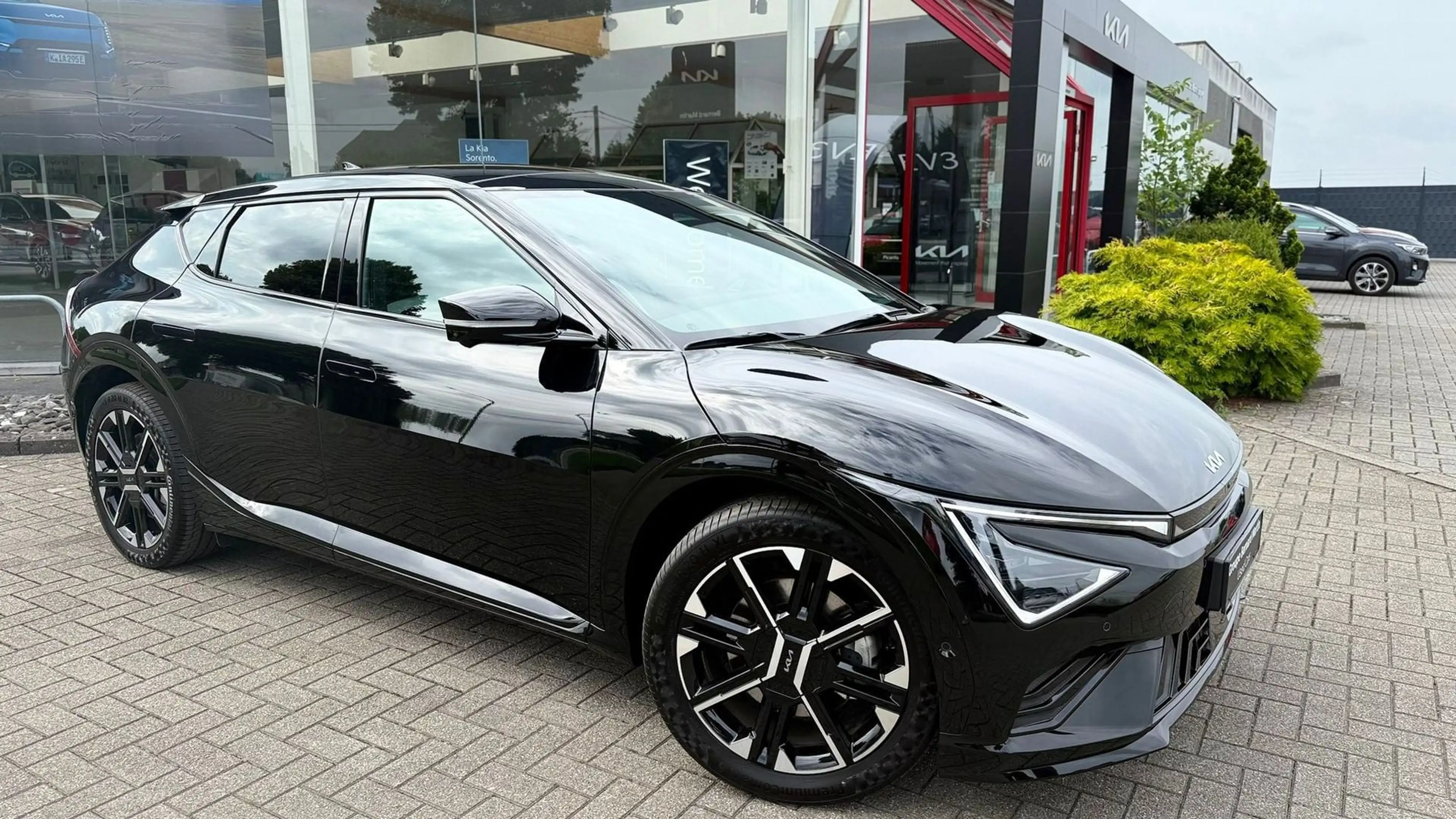 Kia EV6 77,4kWh RWD GT-Line — photo 2