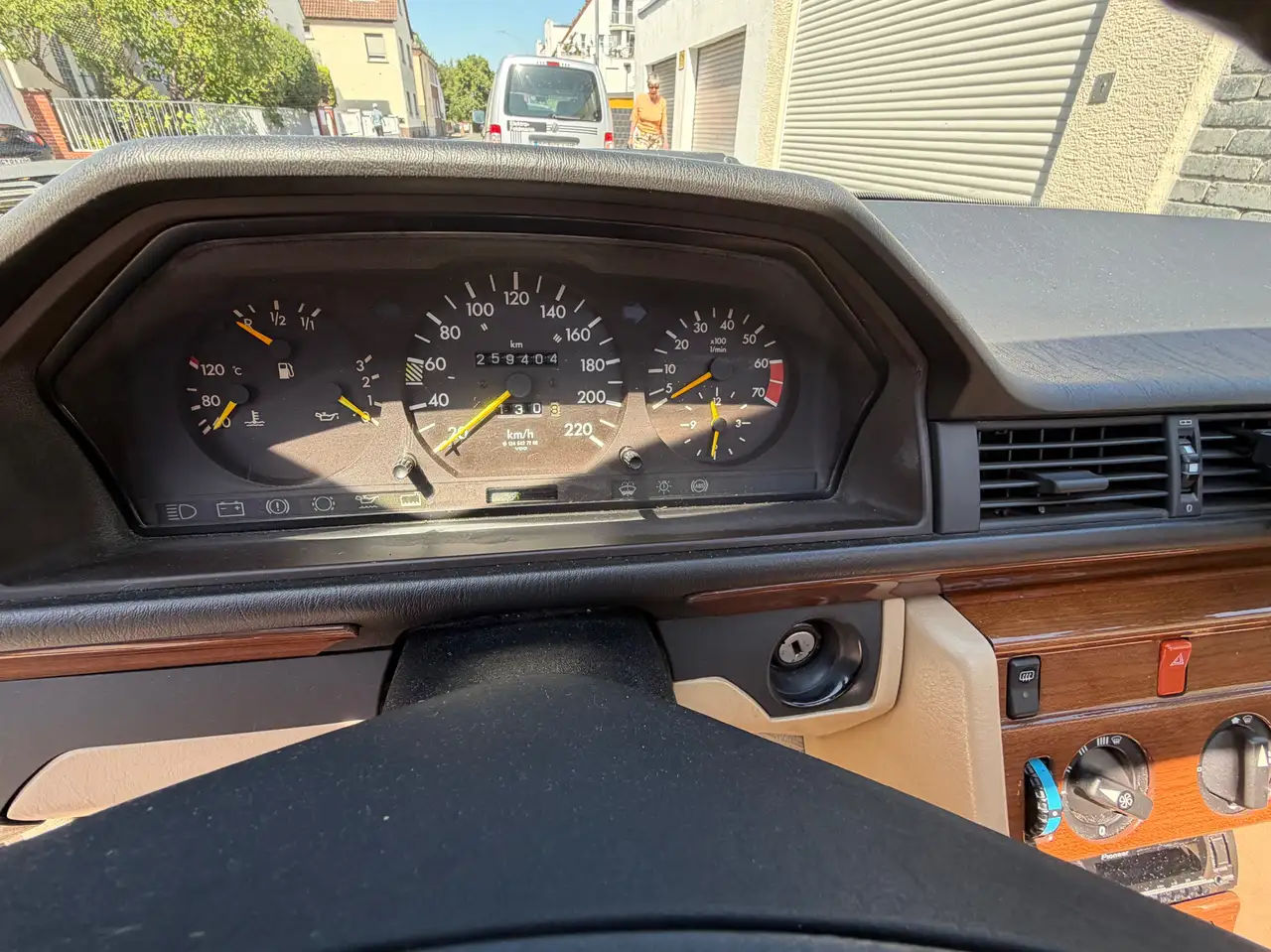 Mercedes-Benz 200 E 200, foto 7