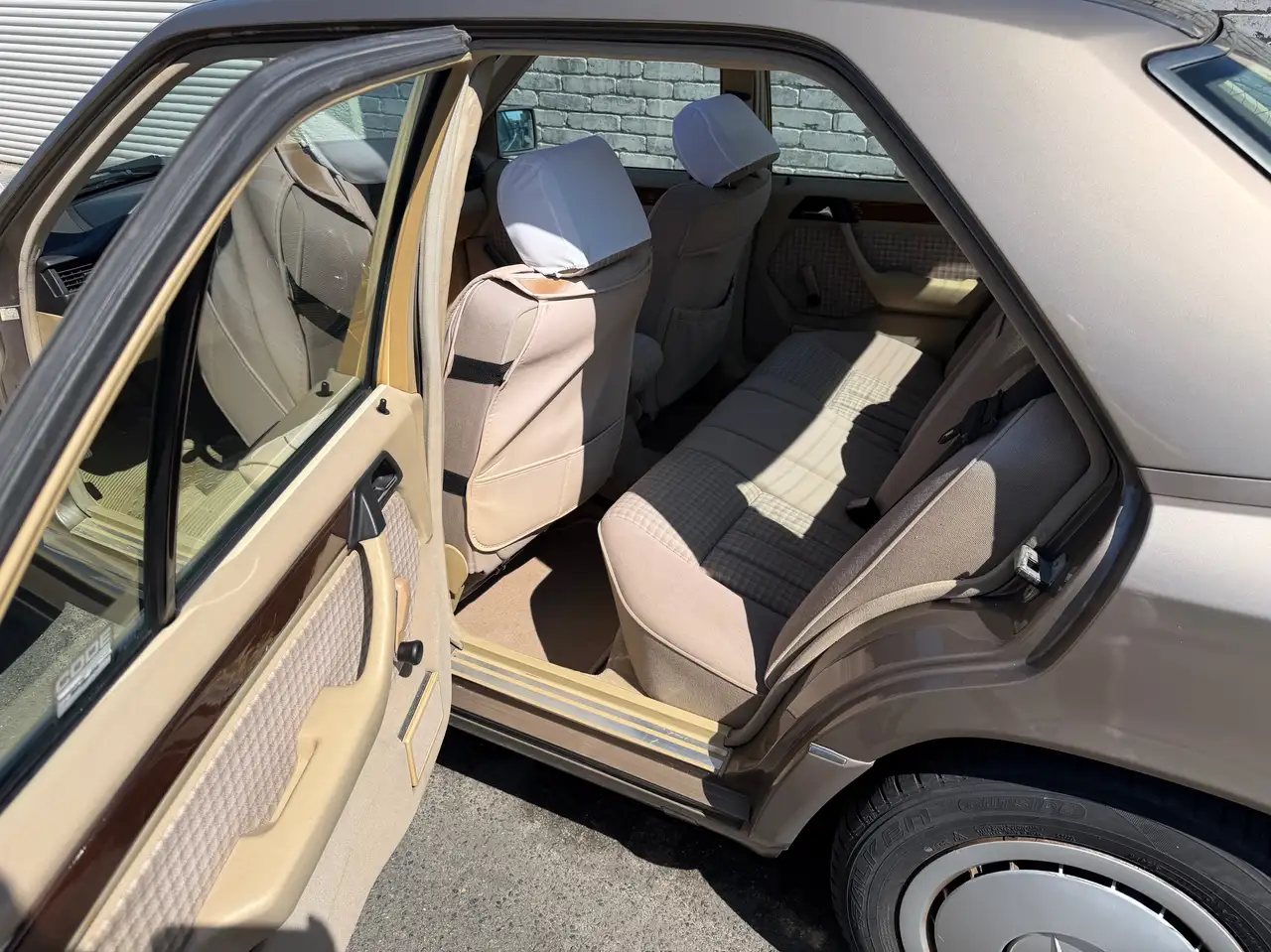 Mercedes-Benz 200 E 200, foto 5