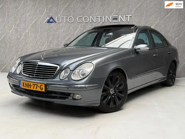 Mercedes-Benz E 350 Avantgarde / Full Option / Panorama
