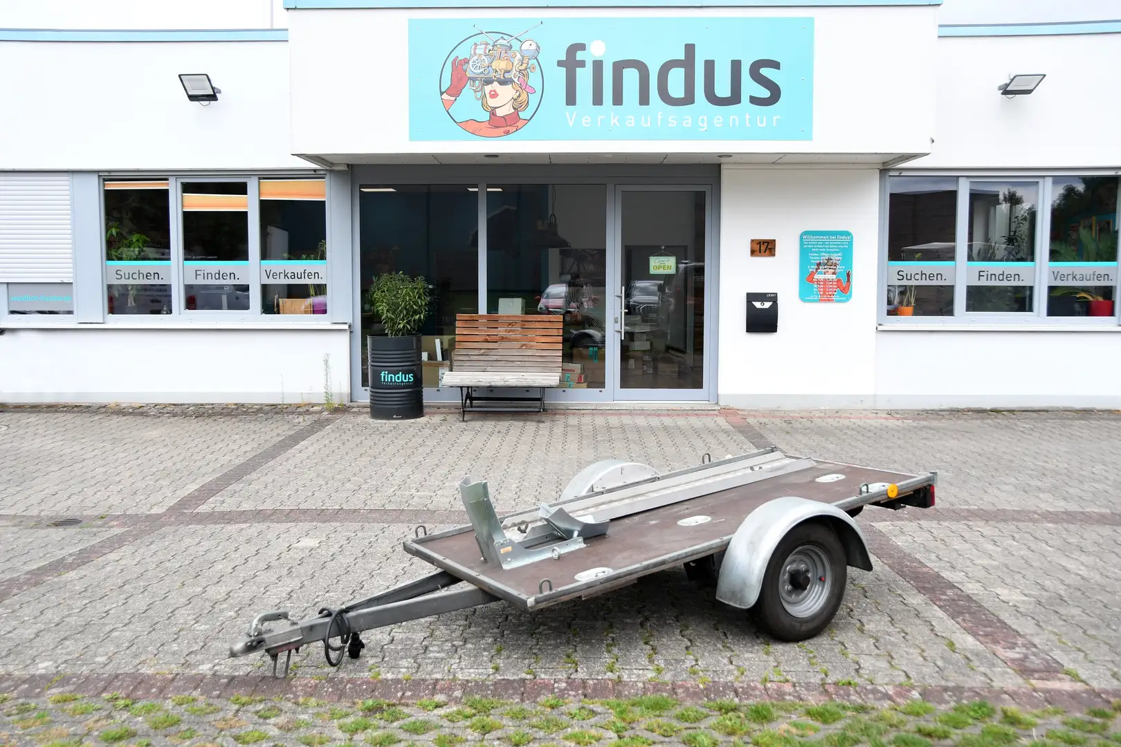 Trebbiner Motorradanhänger Transporter bis 400kg + Rampe - 1