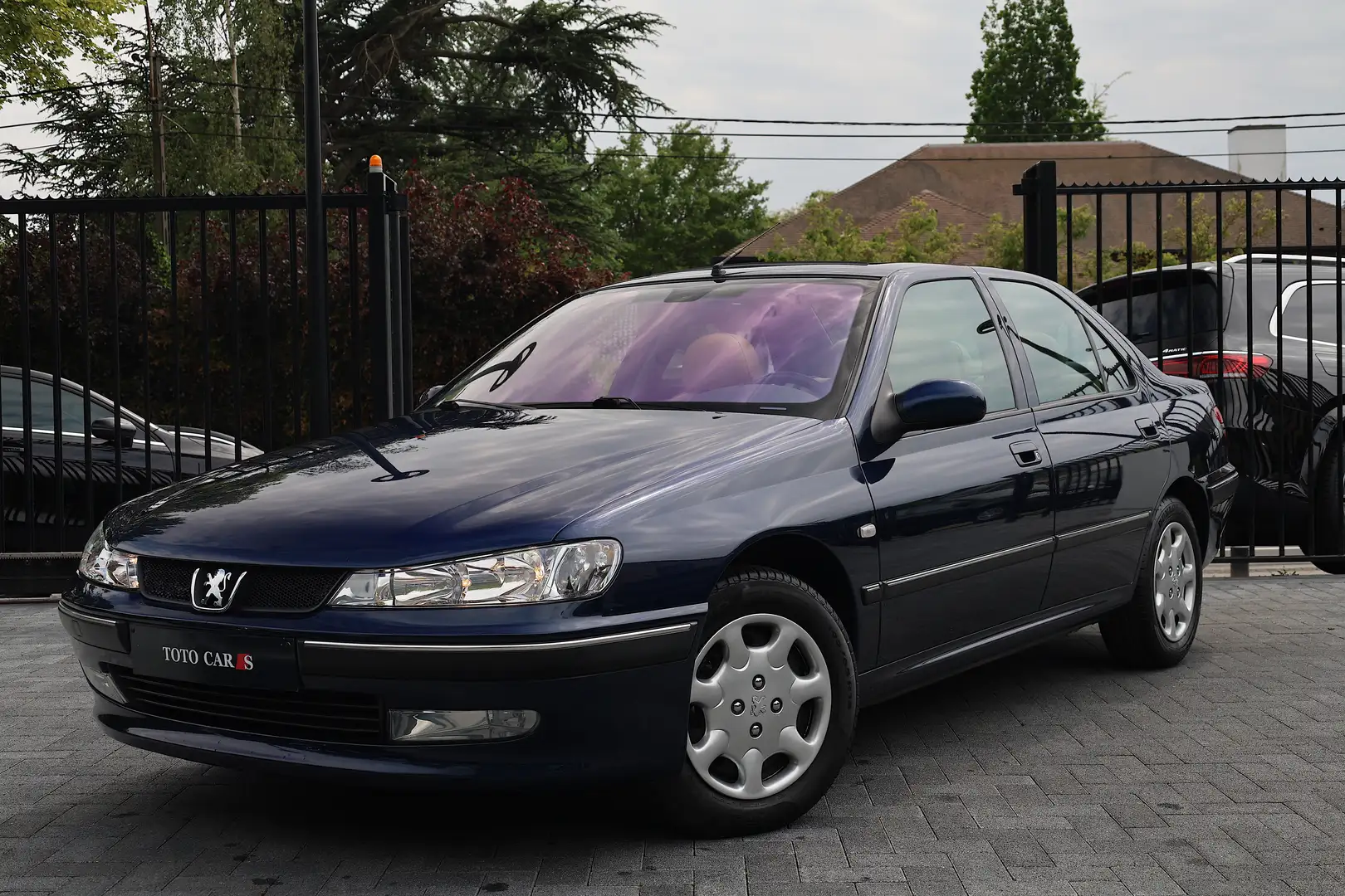Peugeot 406 1.8i | Automaat | 1ste Eigenaar | 100% Belgium | Full Historiek | Car-Pass | Open-Dak | Parkeersensor | Airco | Leder | Blau - 1