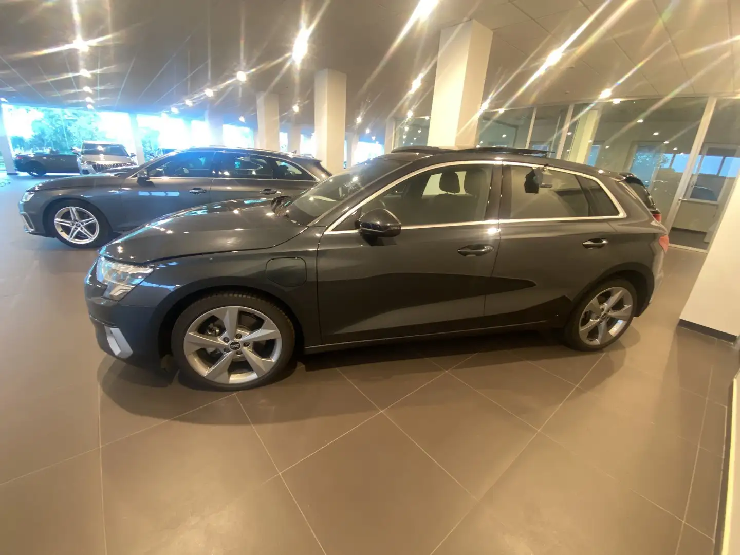 Audi A3 SPORTBACK 40 TFSI E S TRONIC Grigio - 2