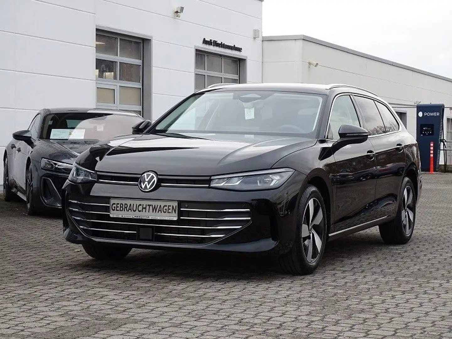 Volkswagen Passat Variant 2.0 TDI DSG Business - incl. WR Černá - 1