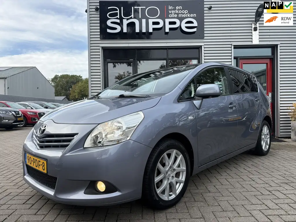 Toyota Verso 2011 из Европы — купить под ключ