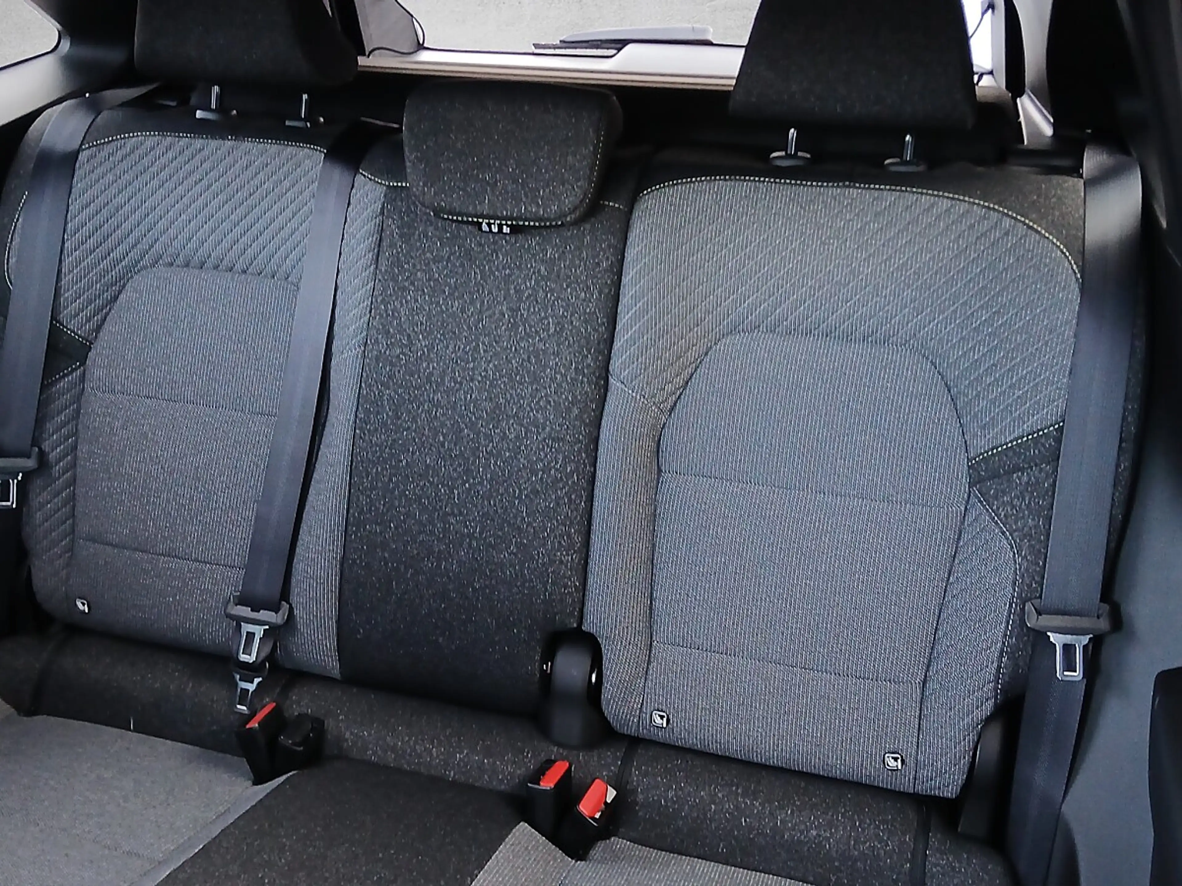 Mitsubishi Grandis Intense 1,8 HEV Aut.               ab *€ 30.820... — photo 10
