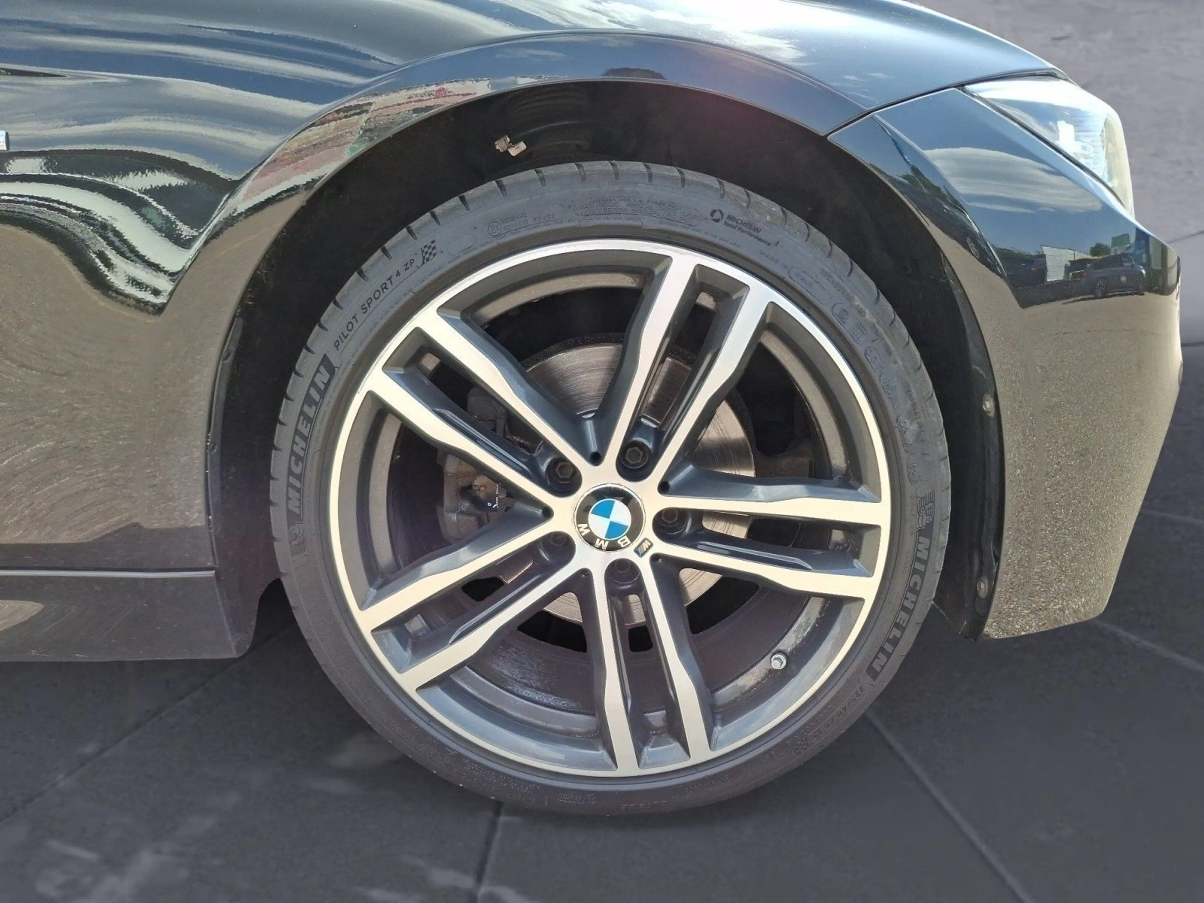 BMW 320 d xDrive Touring M Sport Head-Up AHK — photo 8
