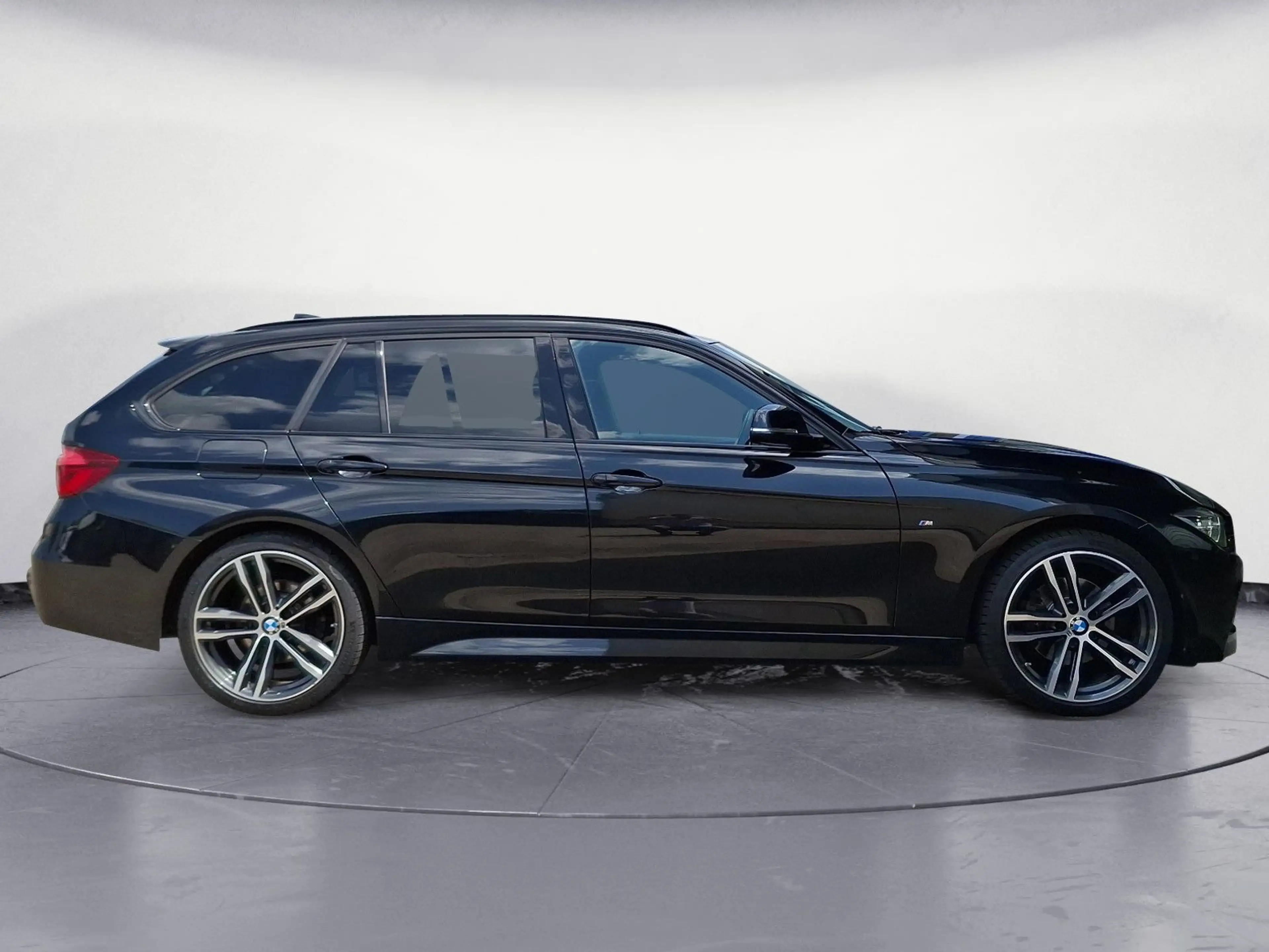 BMW 320 d xDrive Touring M Sport Head-Up AHK — photo 7