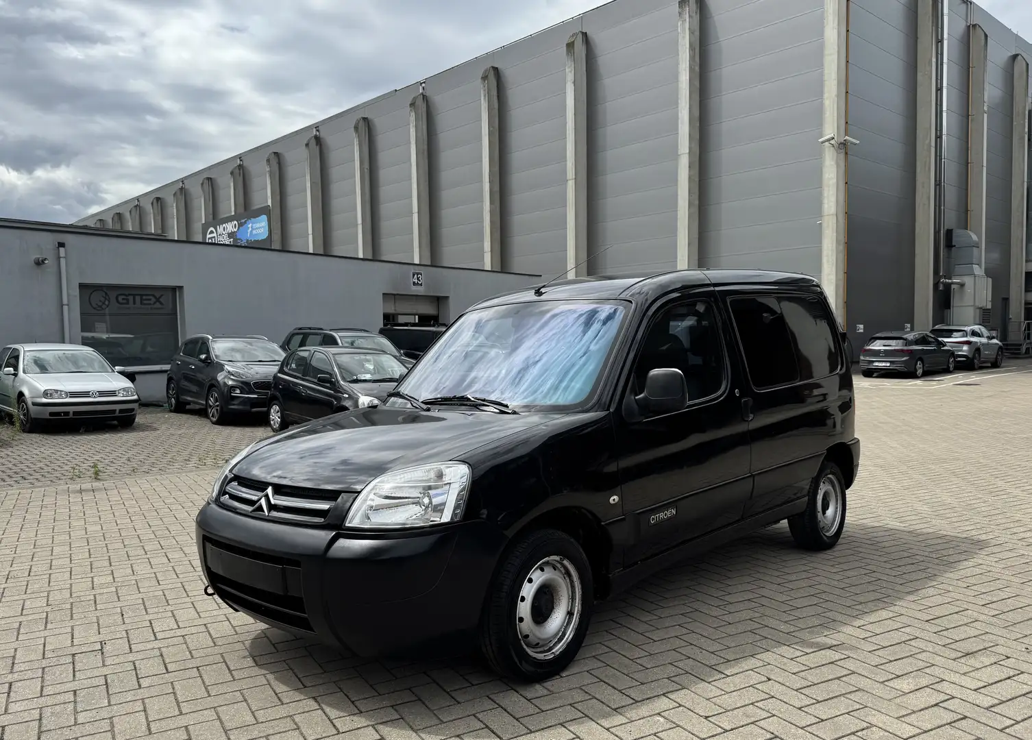 Citroen Berlingo 1.6 HDI CLIM. GARANTIE 12MOIS CARPASS C.T. Noir - 1