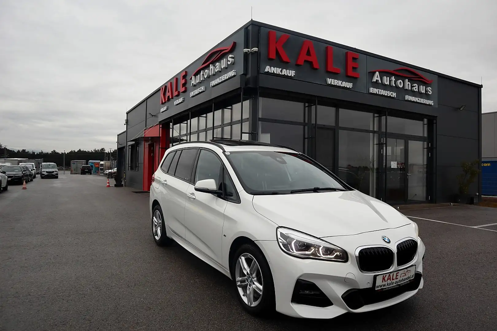 BMW 220 d Gran Tourer Aut.*M-Sportpaket*1.Besitz*Panora... Weiß - 1
