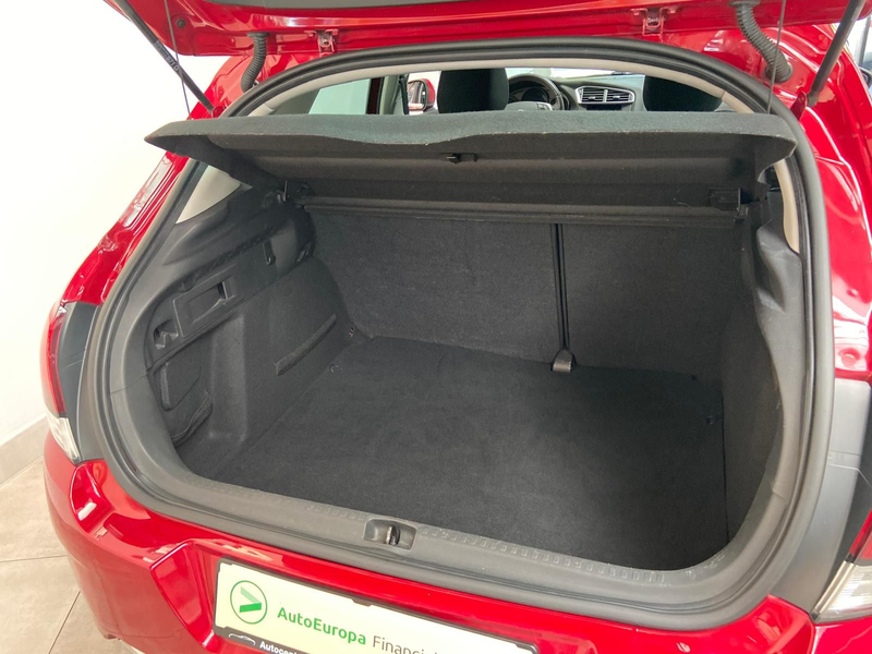 Citroen C4 Lim Klima Sitzheiz Carplay Tempomat PDC AHK — photo 7