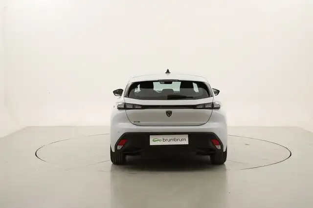 Peugeot 308 view 4