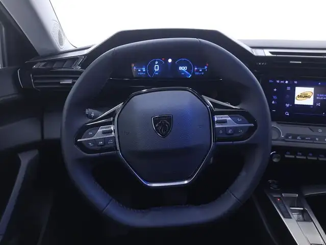 Peugeot 308 view 11