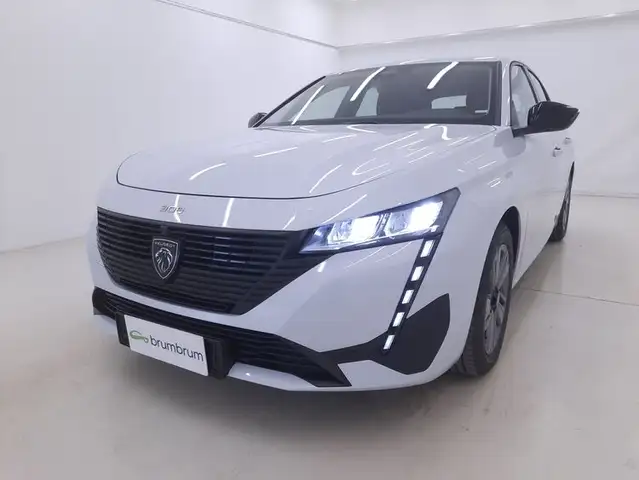 Peugeot 308 view 9