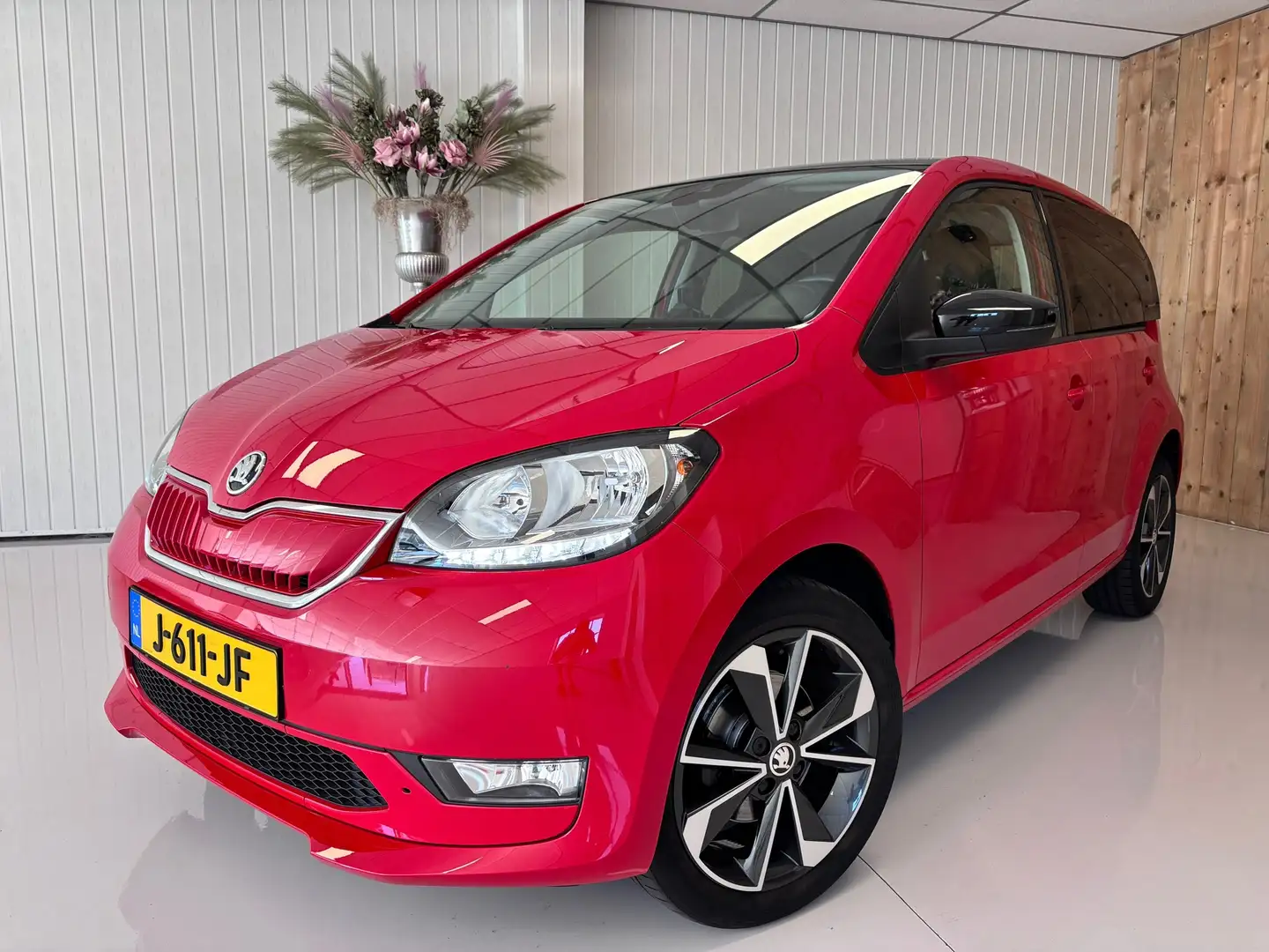 Skoda Citigo e-iV EV STYLE, NAVI, DRS, 5CRUISE CONTROL, NL AUTO Rood - 1