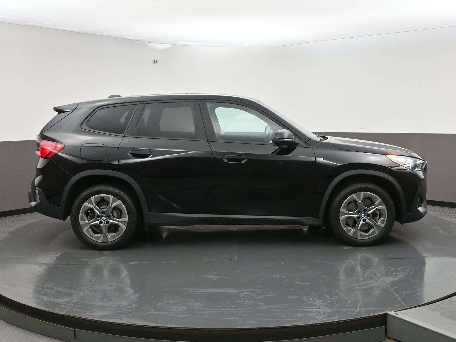 2025 BMW X1 XDRIVE28I Call 902-466-9550 6 Pass, Apple Carplay/ thumb 32