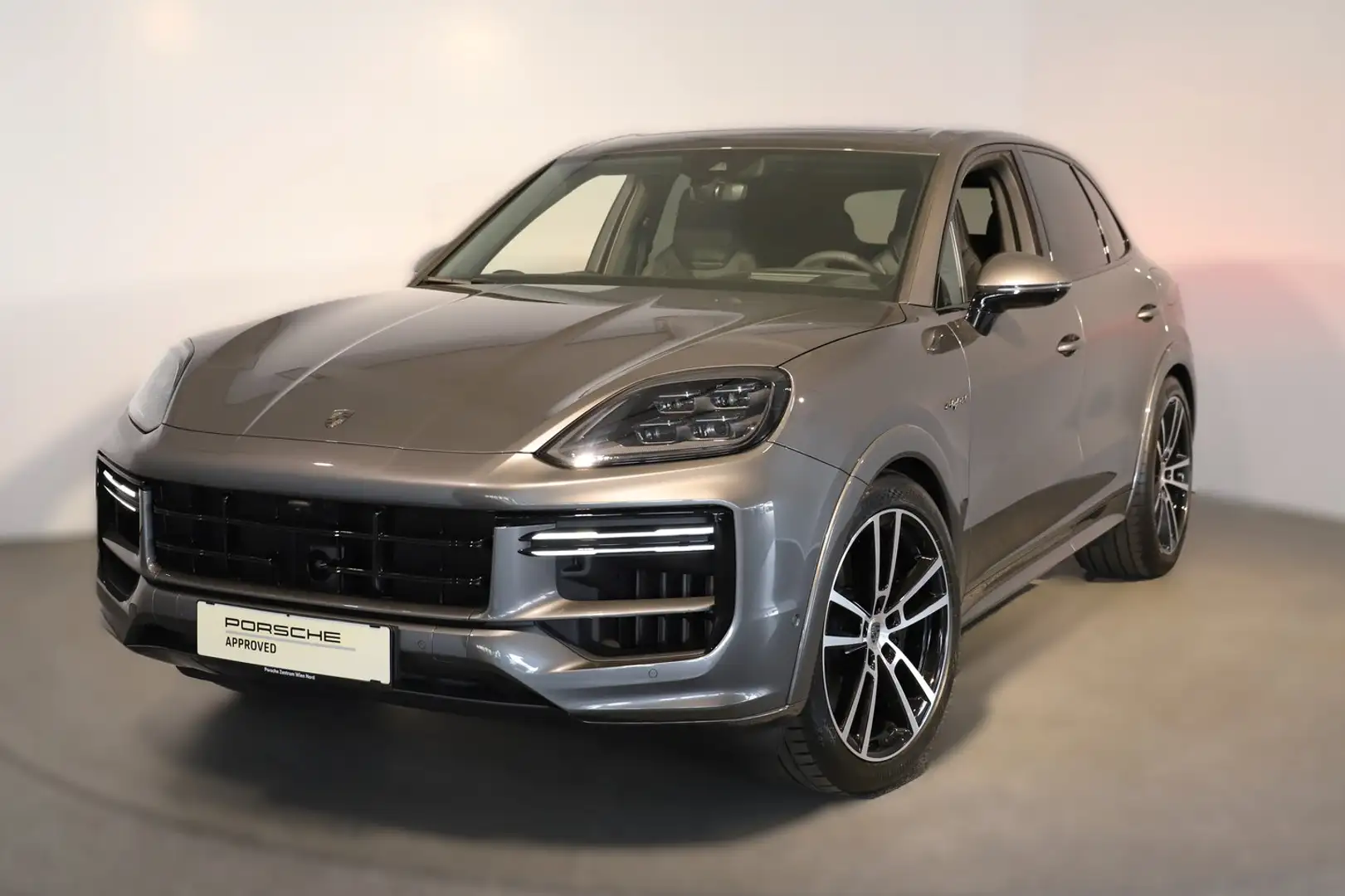 Porsche Cayenne Turbo E-Hybrid Grau - 1