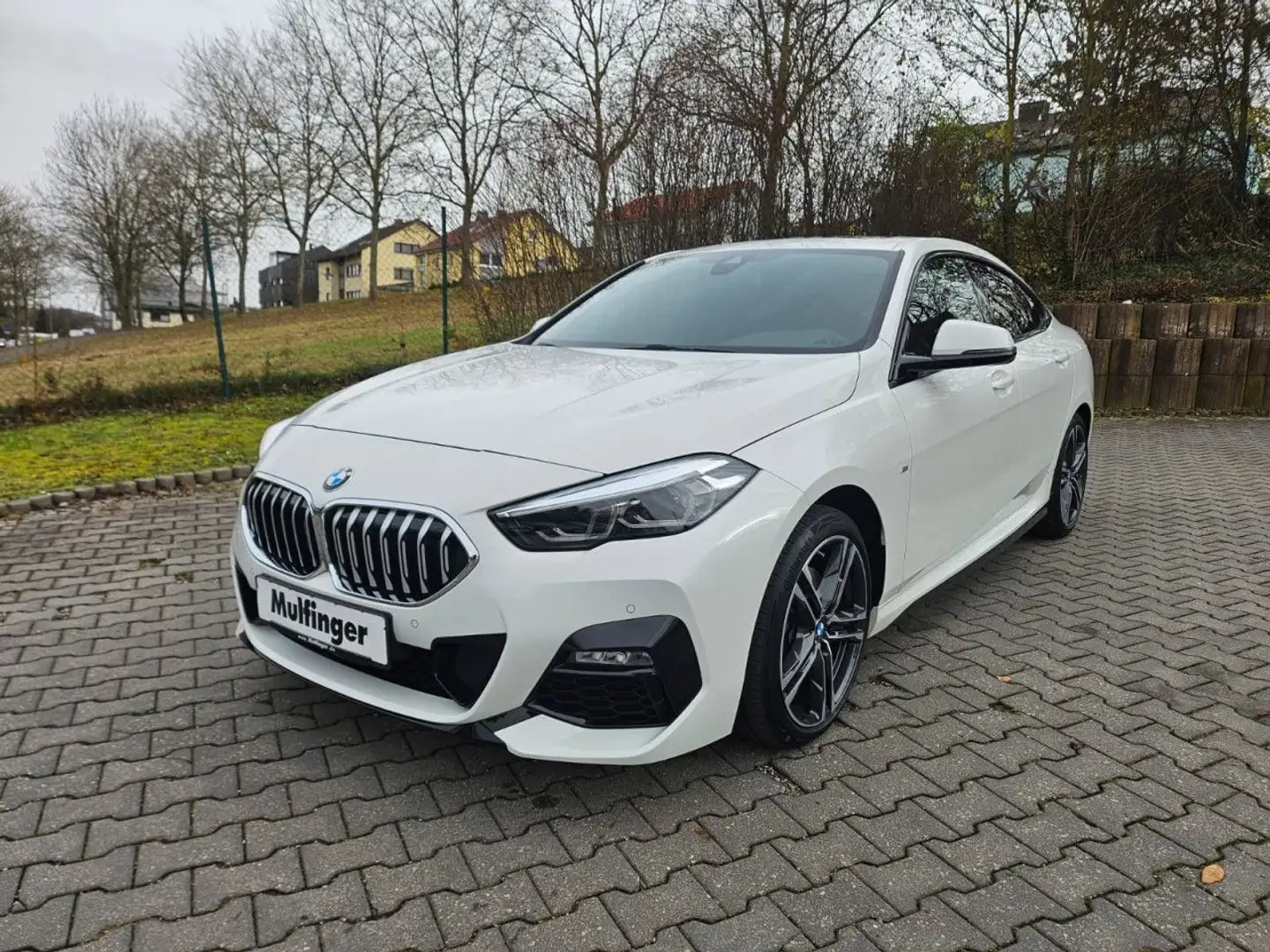 BMW 216 d GC.M Sport Live-Prof PanoD.DAB Sitzh.PDC 18 Weiß - 2