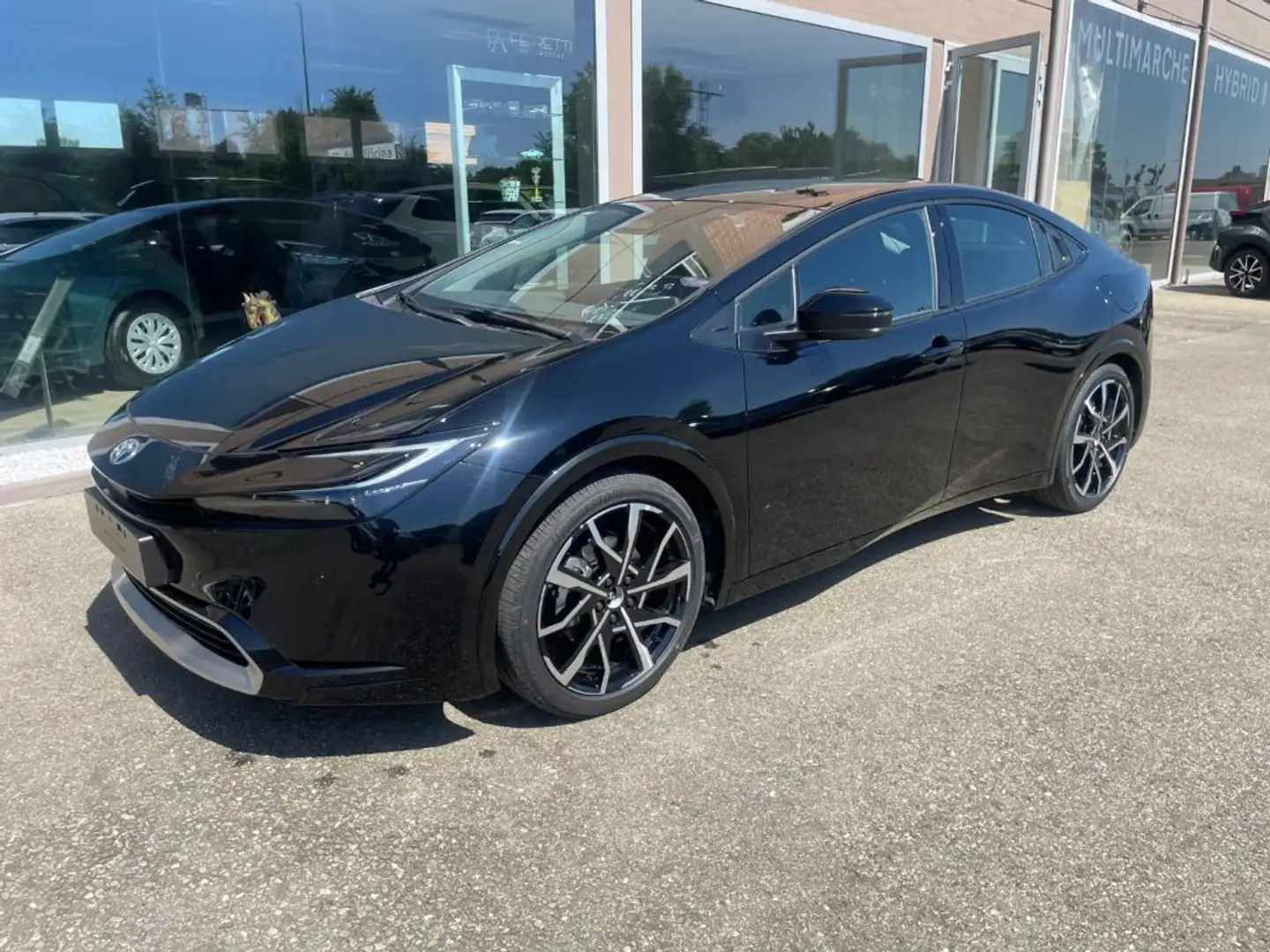 Toyota Prius 2.0 Plug-in Hybrid Lounge Noir - 2
