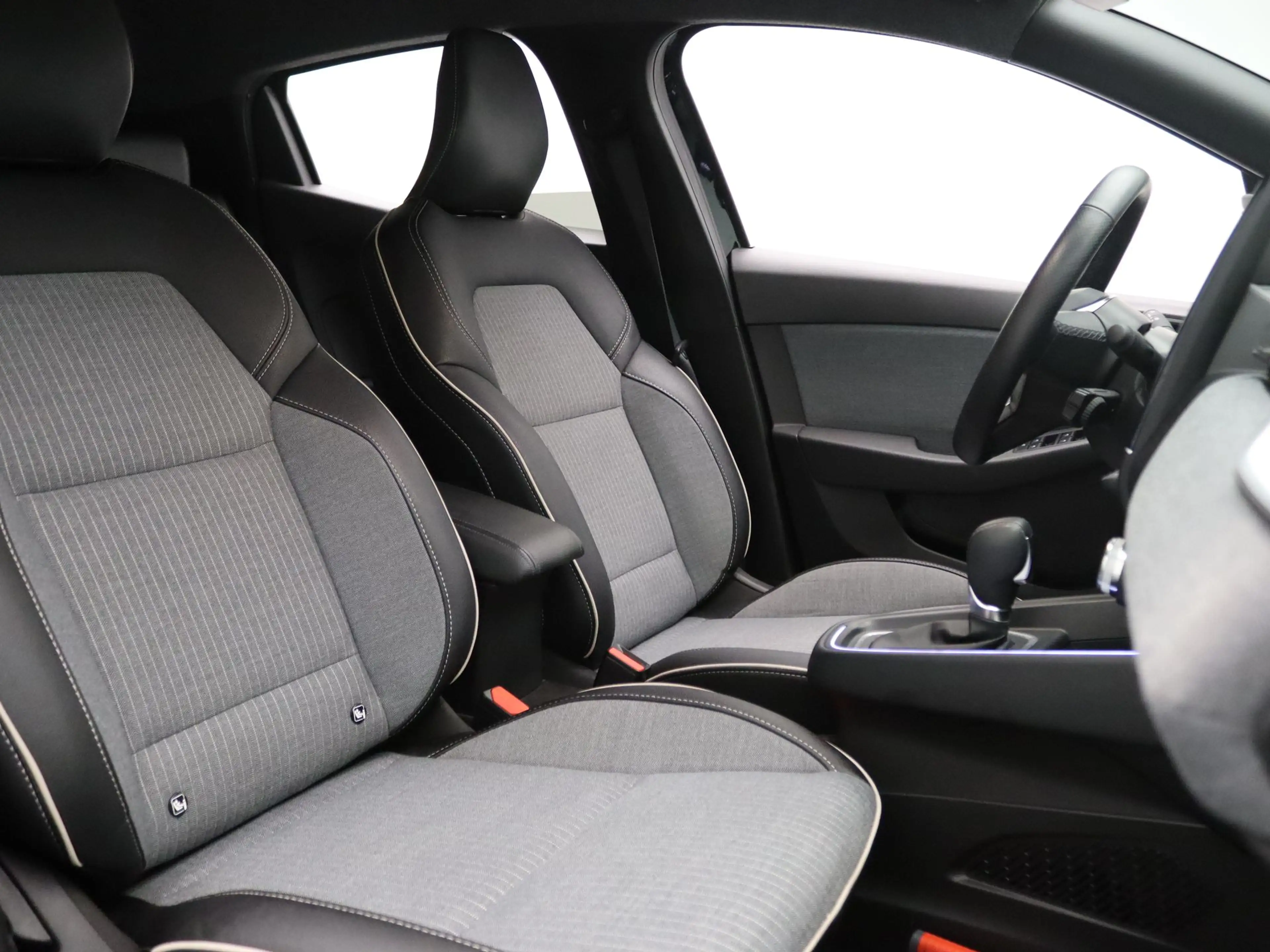 Renault Clio 145pk E-Tech Full Hybrid techno Apple Carplay/Andr — photo 32