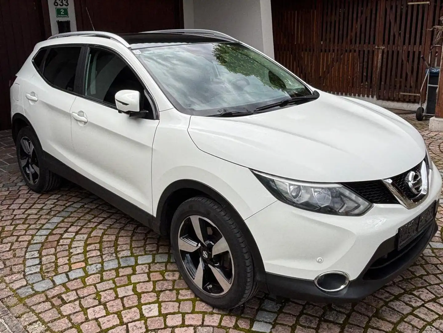 Nissan Qashqai Qashqai 1,5 dCi N-Connecta N-Connecta Weiß - 2