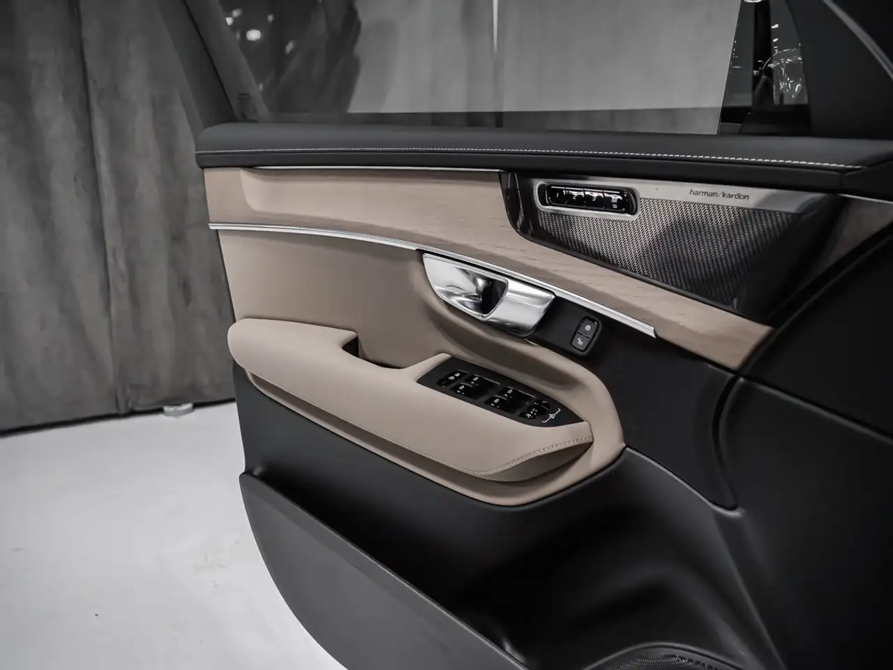Volvo XC90 снимка Volvo XC90
