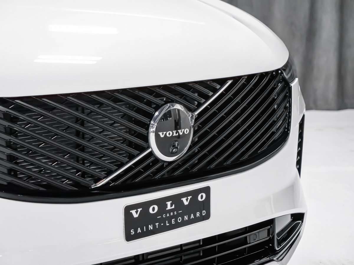 2026 Volvo XC90 Ultra 7-Seater (Dark Theme) thumb 16