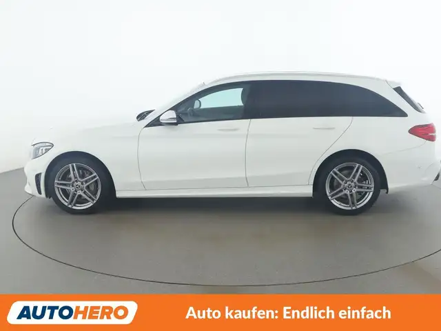 Mercedes-Benz C-Class view 3