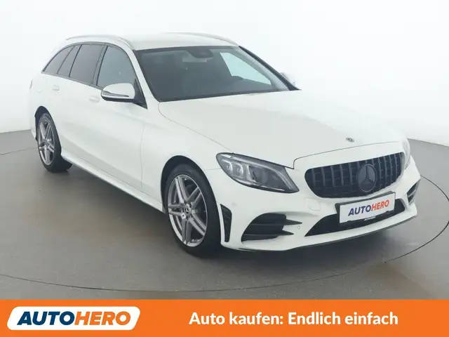 Mercedes-Benz C-Class view 8