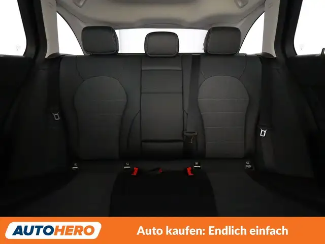 Mercedes-Benz C-Class view 15