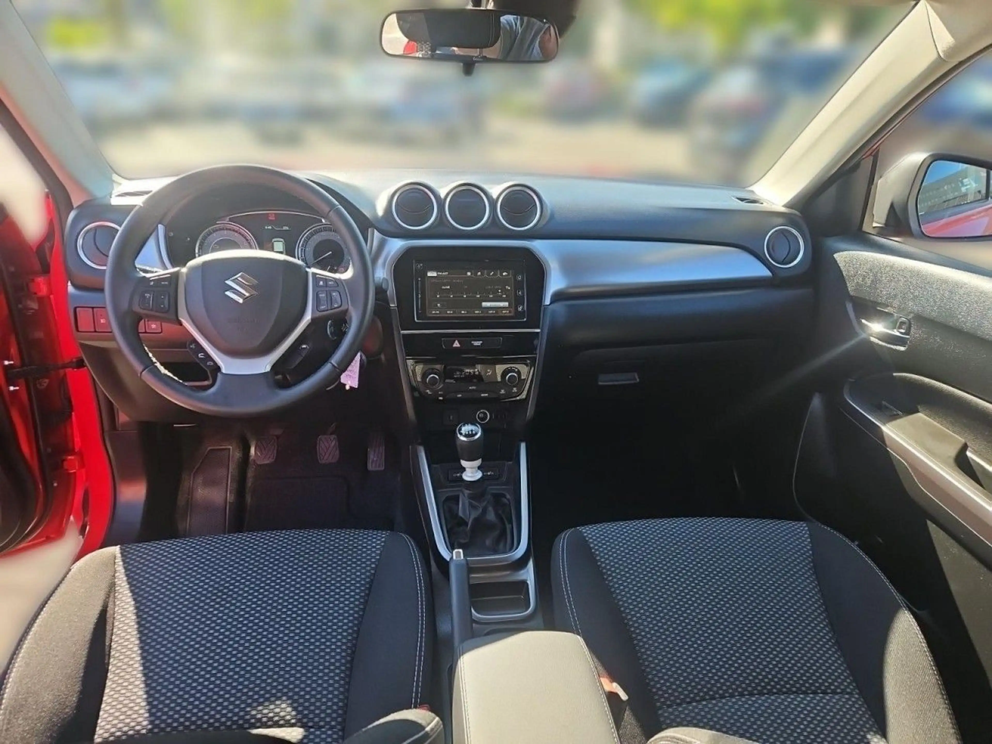 Suzuki Vitara 1.4 DITC Hybrid Comfort adapt. Tempomat — photo 11