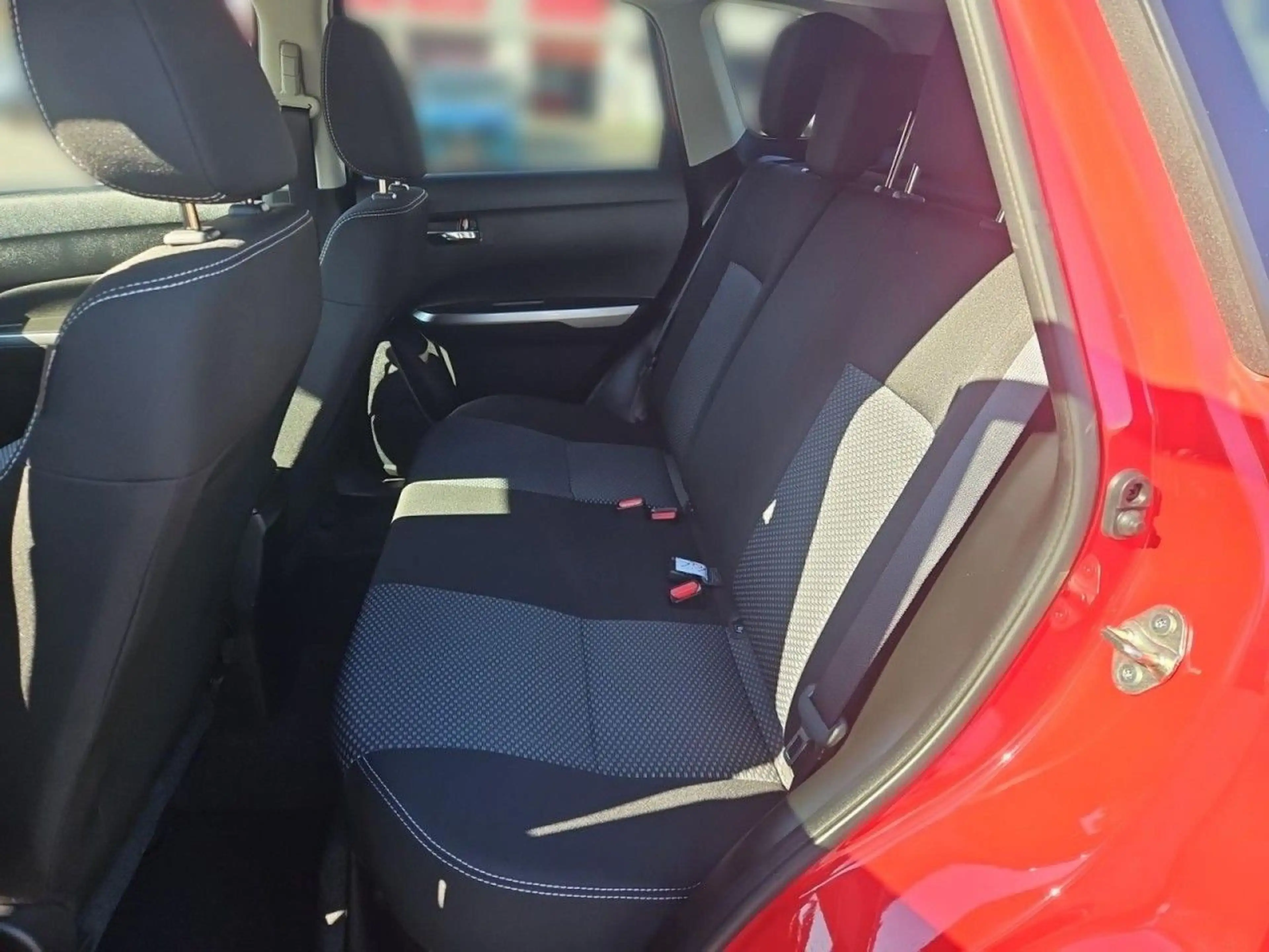 Suzuki Vitara 1.4 DITC Hybrid Comfort adapt. Tempomat — photo 12