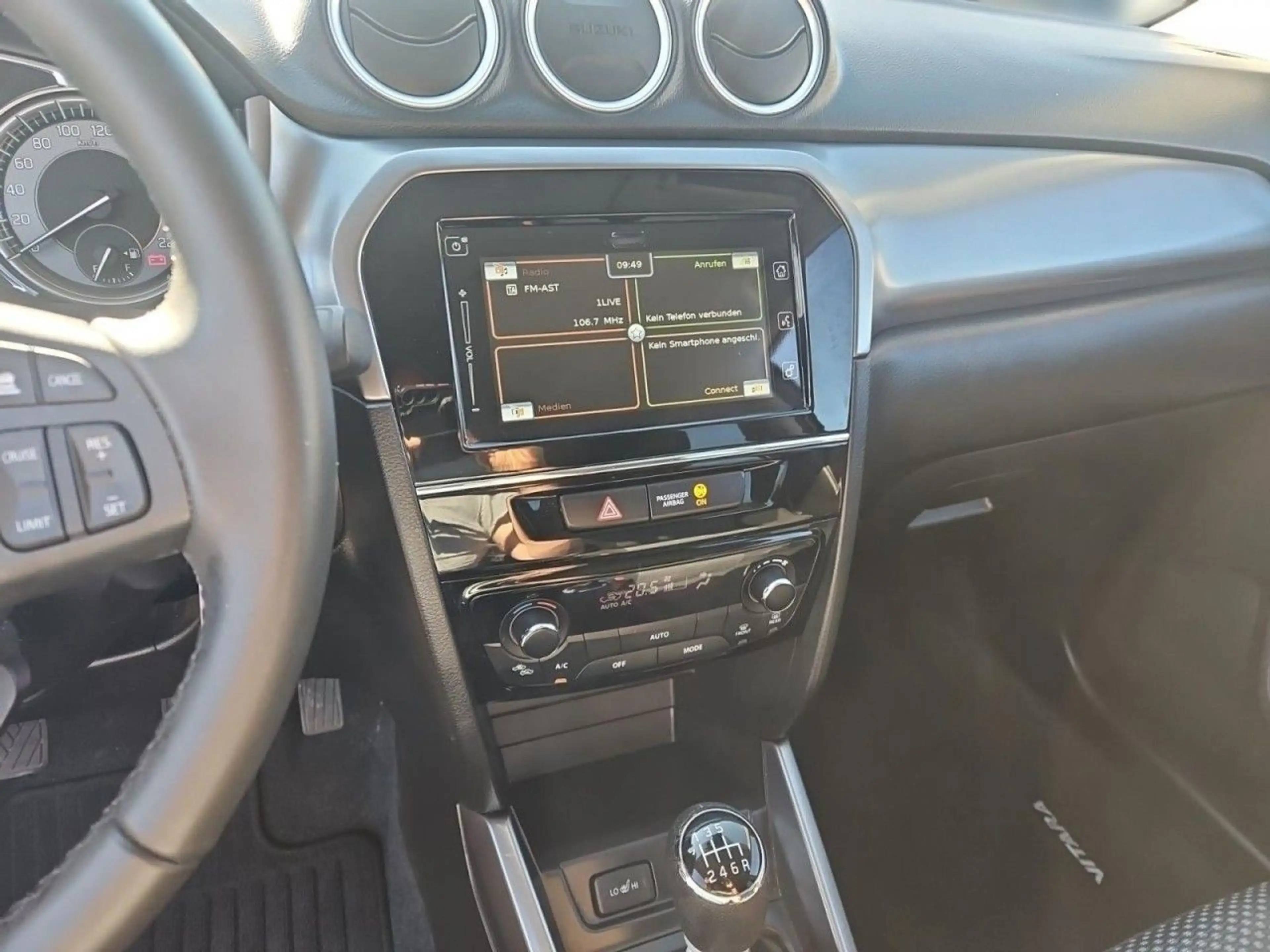 Suzuki Vitara 1.4 DITC Hybrid Comfort adapt. Tempomat — photo 10