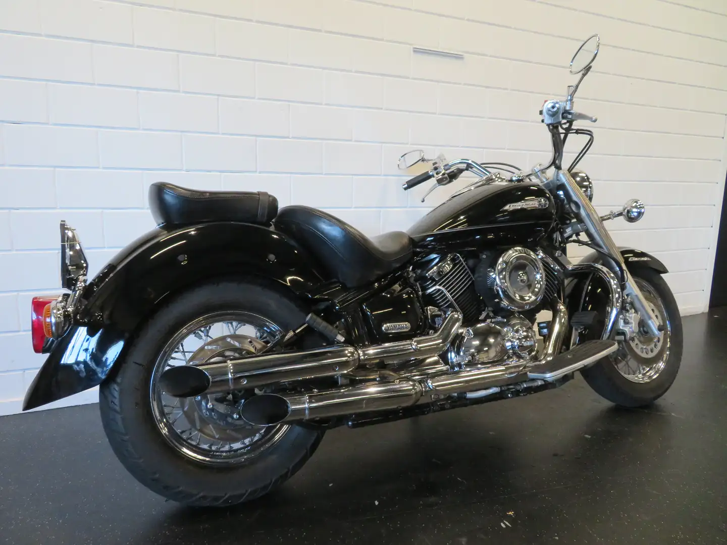 Yamaha XVS 1100 DRAGSTAR CLASSIC TOP! Zwart - 2